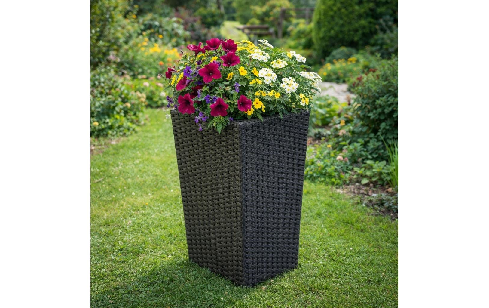 Cocon Pflanztopf – 30 × 30 × 50 cm – Eisen & Polypropylen & Polyrattan, Schwarz