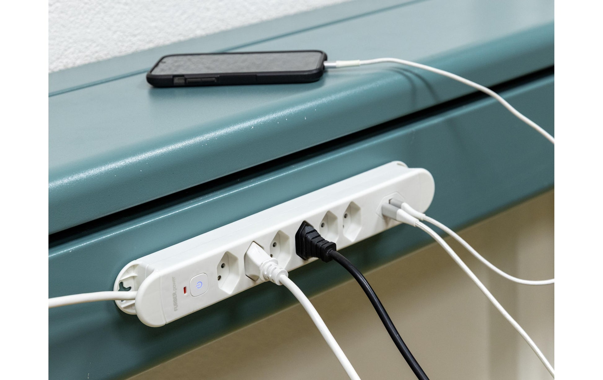 FURBER.power Tuttovario Steckdosenleiste, 6×T13, 1×USB‑A + 1×USB‑C, mit Schalter, 3 m – Weiss