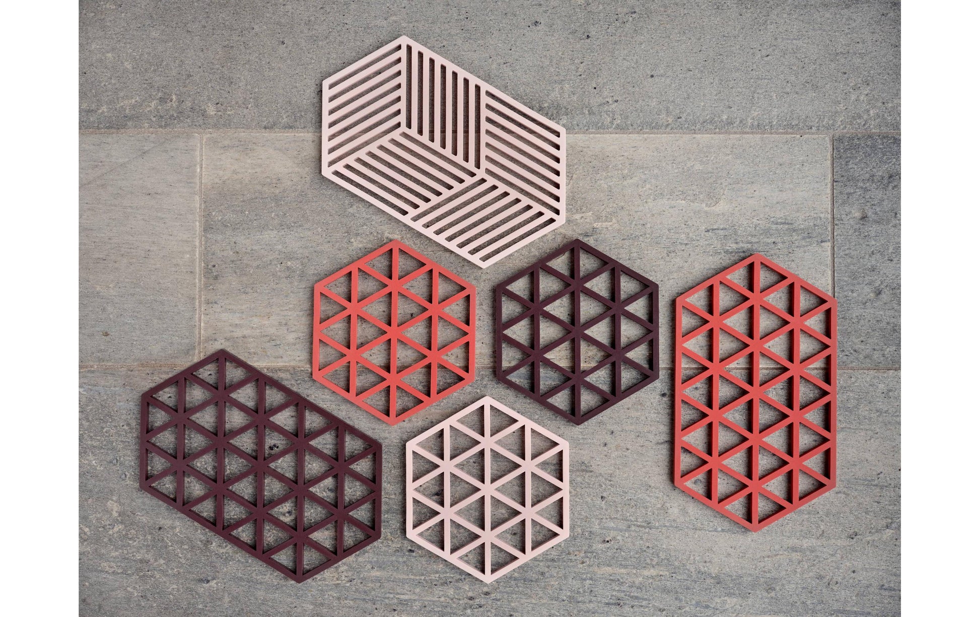 Zone Denmark Triangles – Topfuntersetzer 16 × 14 × 0,9 cm, Silikon, Kalamata