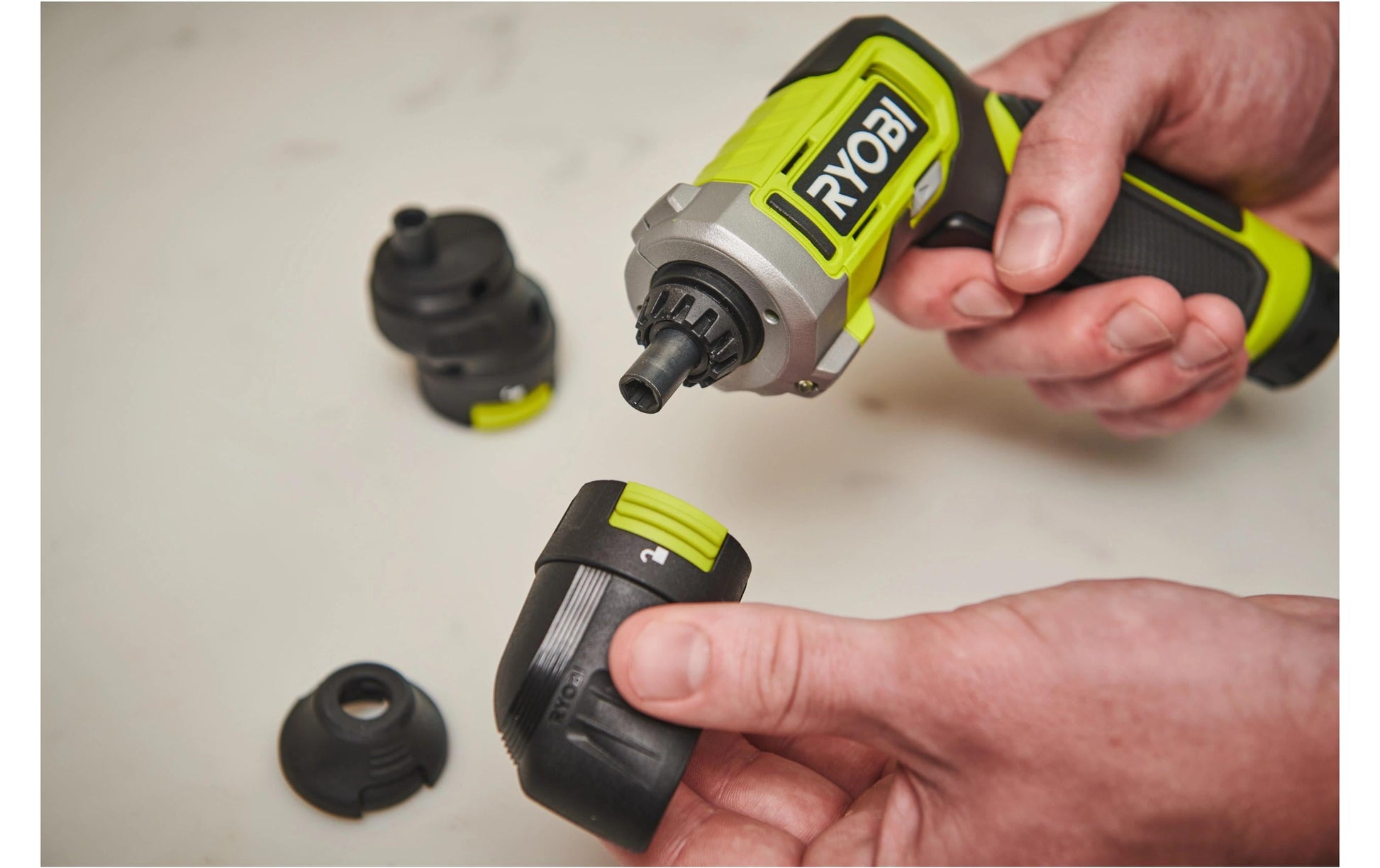 Ryobi RSD4-120TA2 Präzisionsschrauber – 4 V – 1/4" Bithalter – 5 Nm – 1×2,0 Ah & Ladegerät – Ryobi 4 V USB