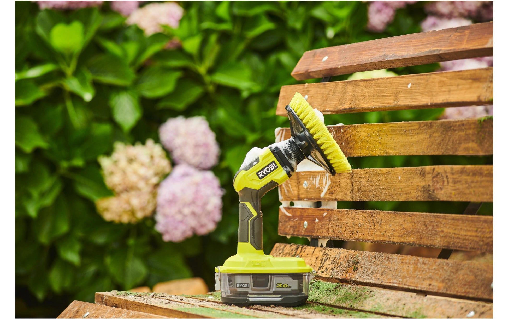 Ryobi Akku-Reinigungsbürste R18CPS-0 – für Ryobi ONE+ 18 V – 19,8 × 34,0 × 12,6 cm