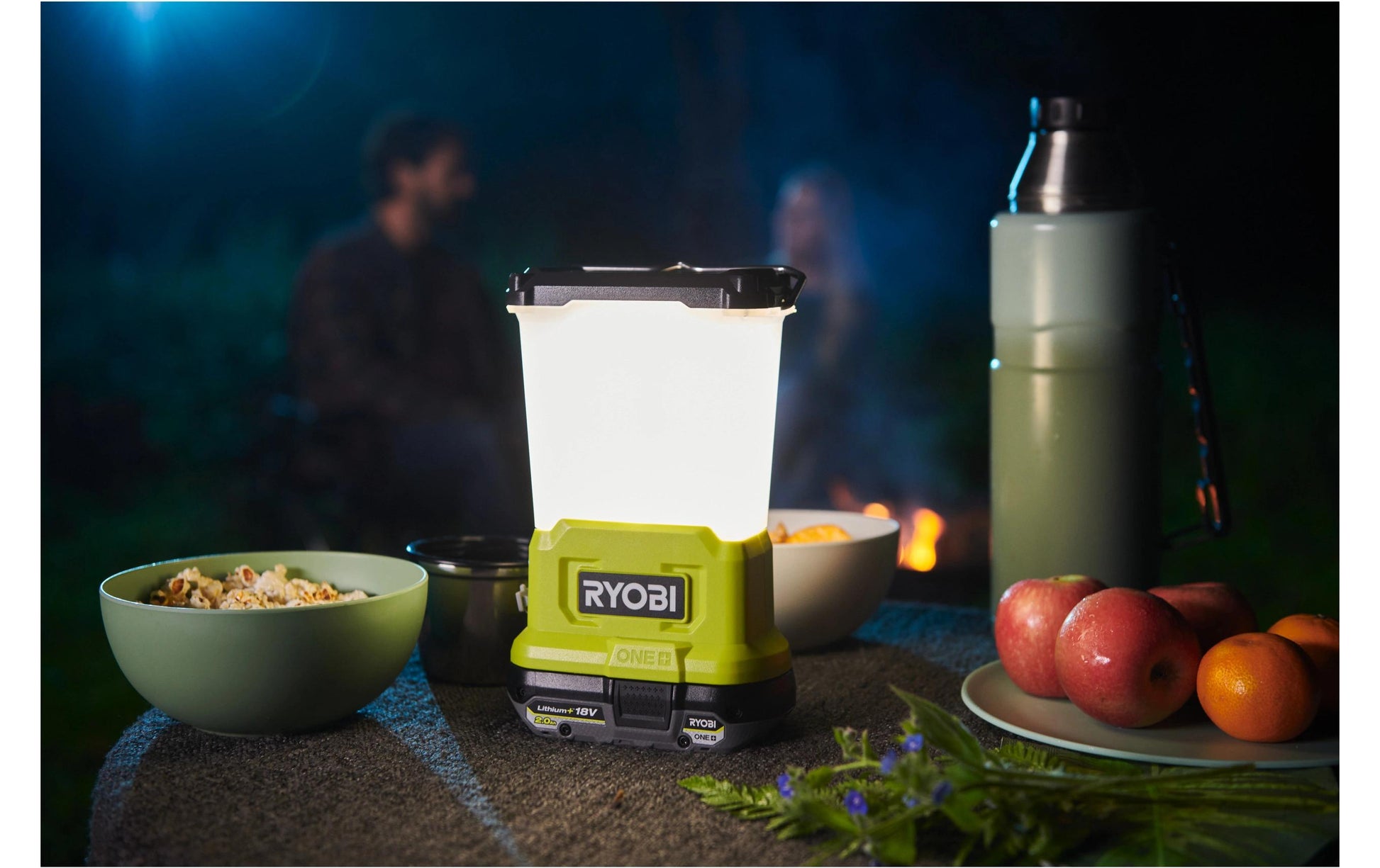 Ryobi werkstatt Ryobi Akku-Laterne RLL18-0 – 850 lm, warmweiss, dimmbar, für Ryobi ONE+ 18 V – Grün