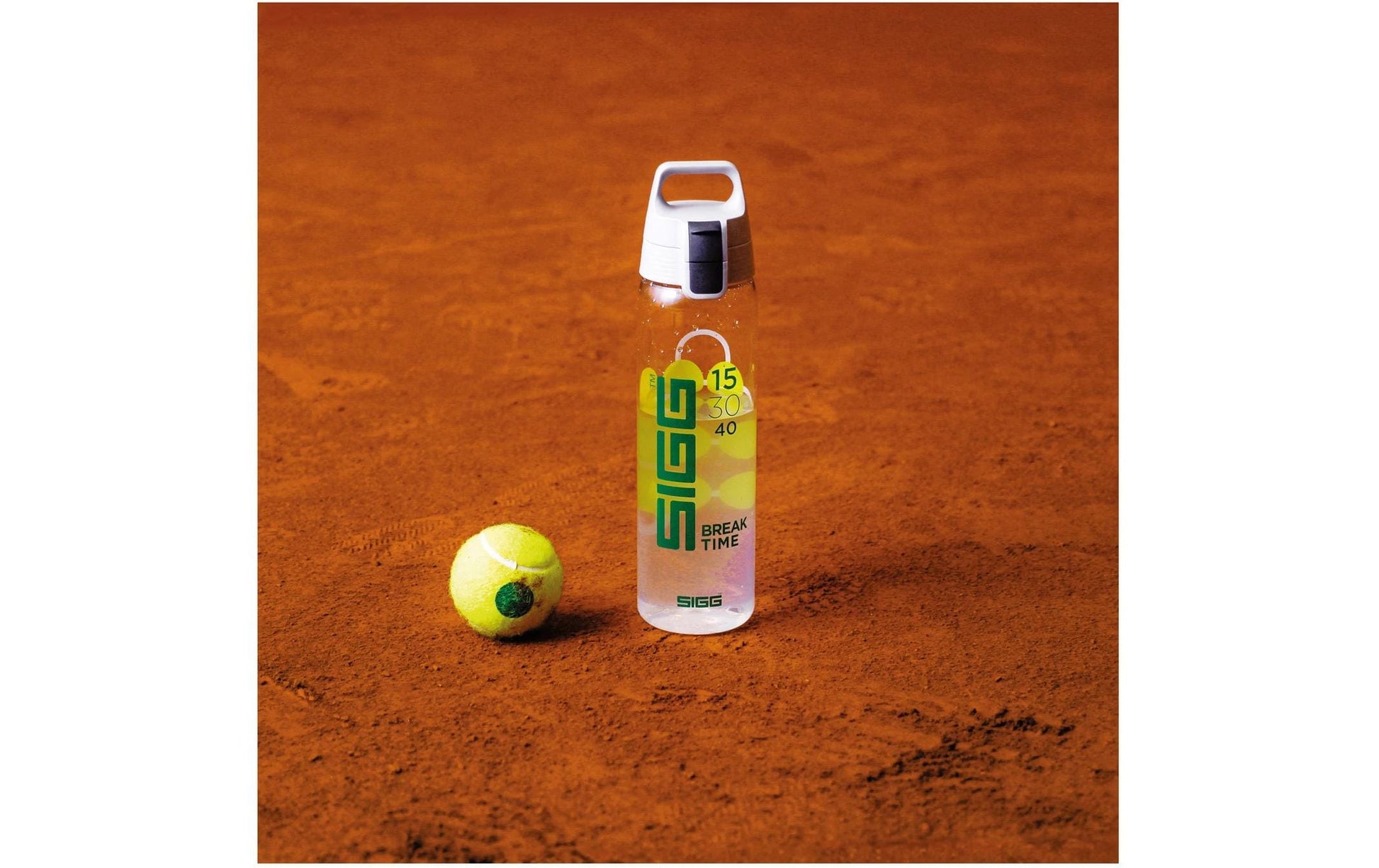 SIGG Total Clear One Kindertrinkflasche 750 ml – Druckknopfdeckel, BPA-frei, Tritan