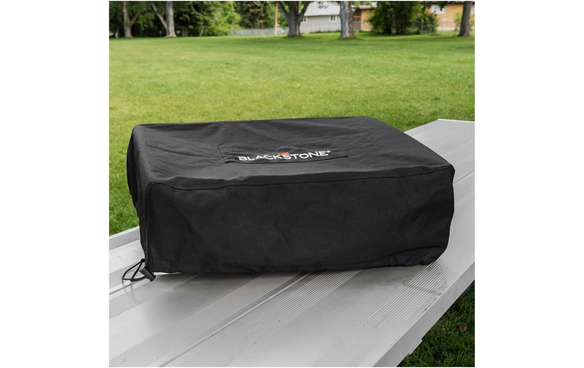 Blackstone Abdecktuch (Grill-/Raclette-Zubehör) – 59 × 45,7 × 20,3 cm, für Grills, Polyester, Schwarz
