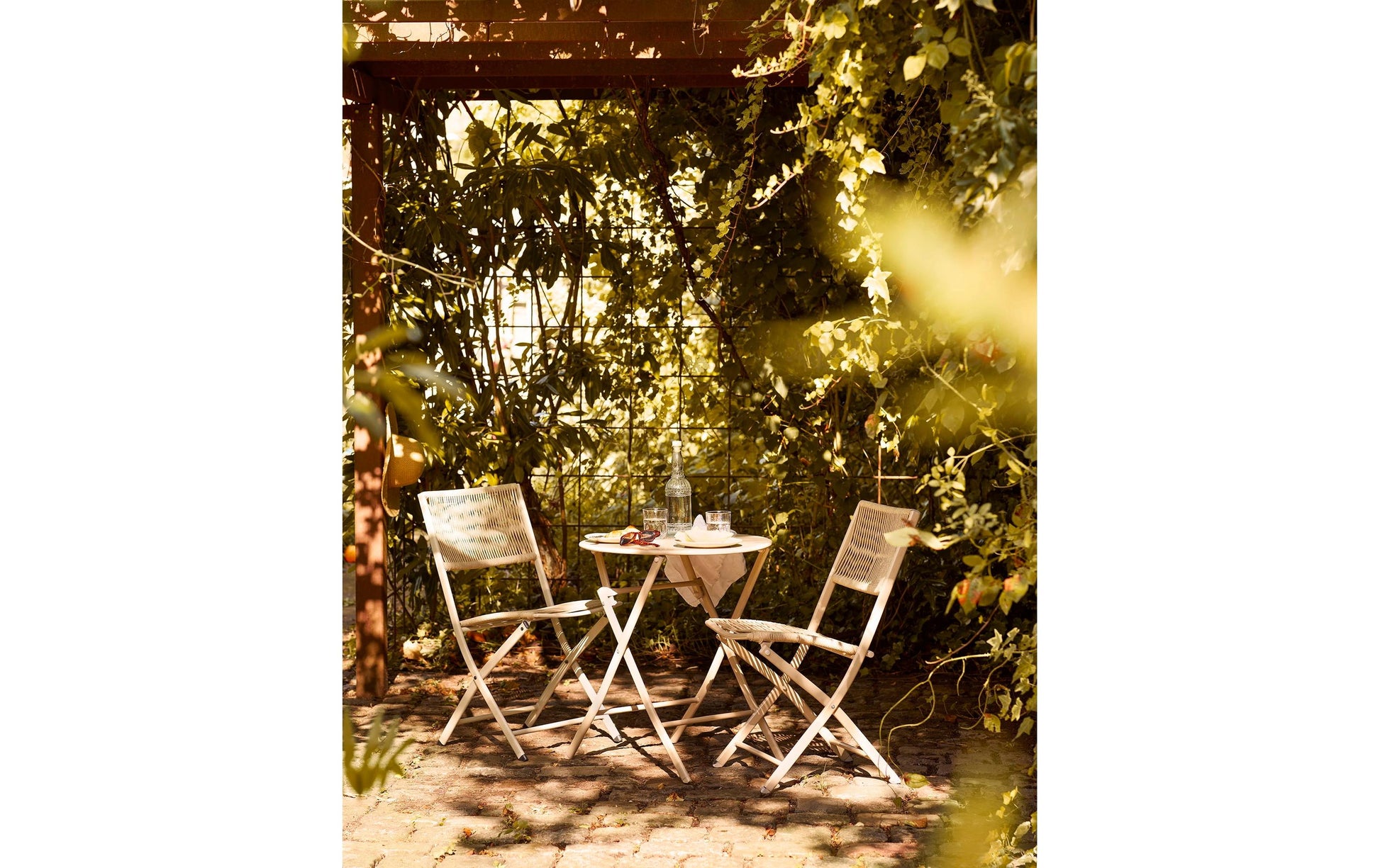 House Nordic Bistro-Set – Taupe – Stahl – Tisch 60 × 60 × 84 cm