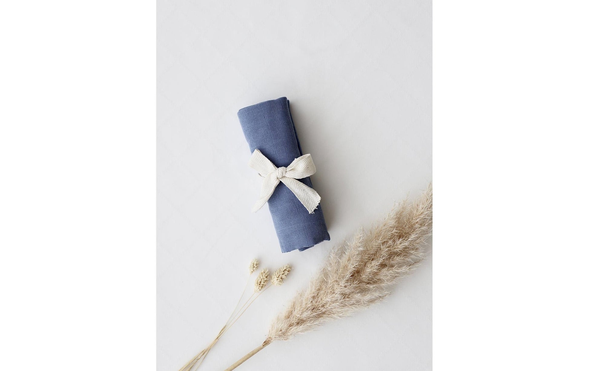 Oykami Geschenkbox Baby Helsinki Bär – Baumwolle, Holz, Textil, Blau