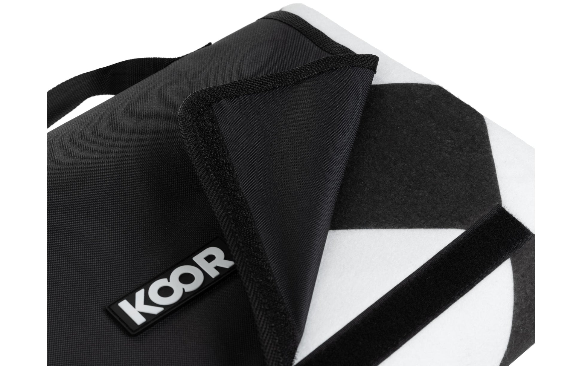 KOOR Diamond Wohndecke – Mikropolyester, Schwarz – 150 × 200 cm