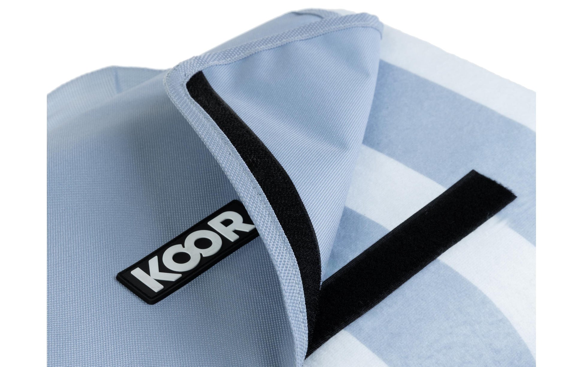 Koor Picknickdecke Stripe Check – 200 × 200 cm – Hellblau/Weiss – Micro-Polyester