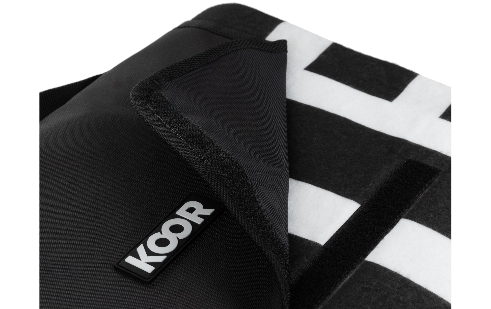 Koor Wohndecke – Mikropolyester, Schwarz/Weiss – 200 × 250 cm