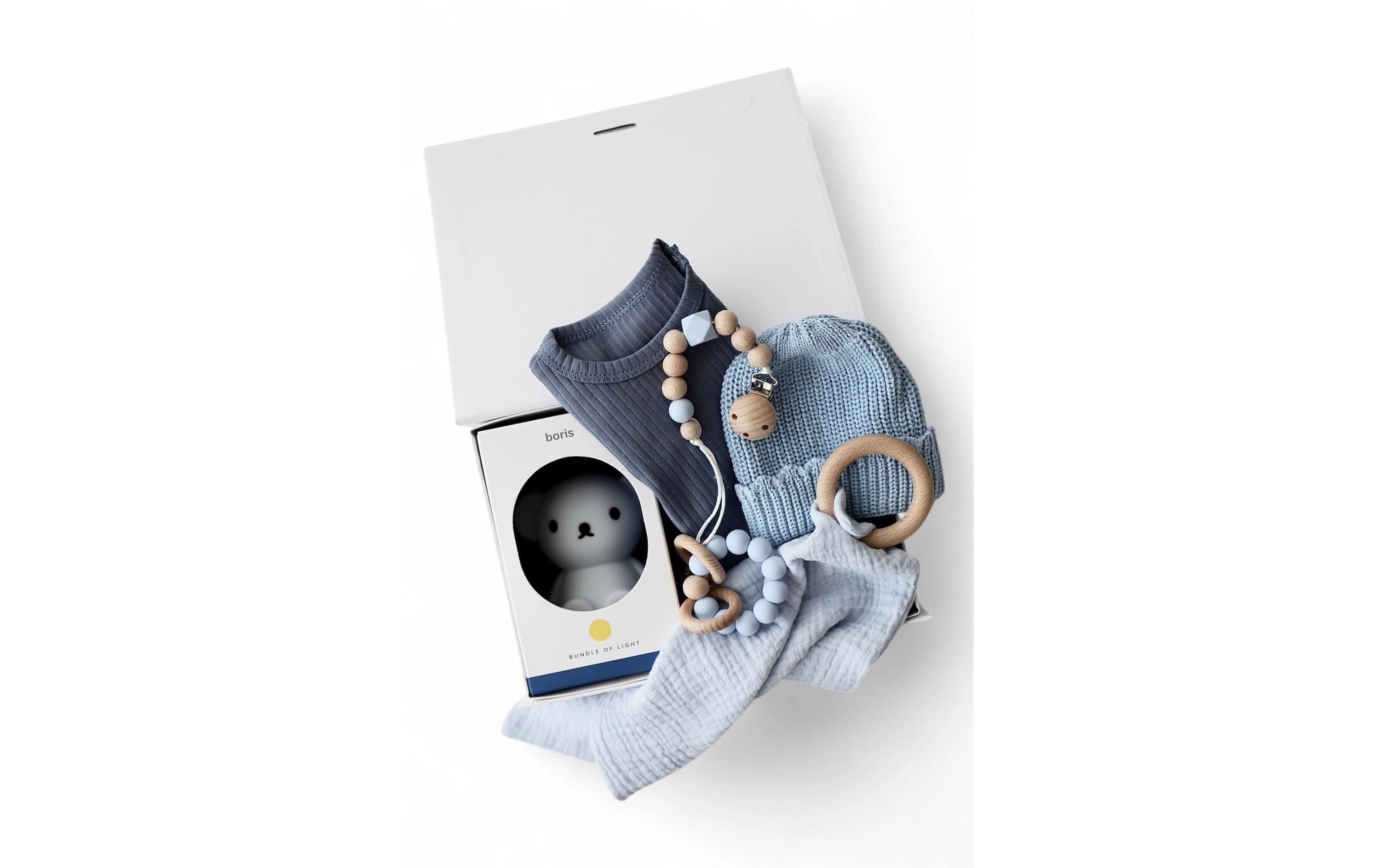 Oykami Ascona Boris Geschenkbox – Baby – Baumwolle & Buche, Blau
