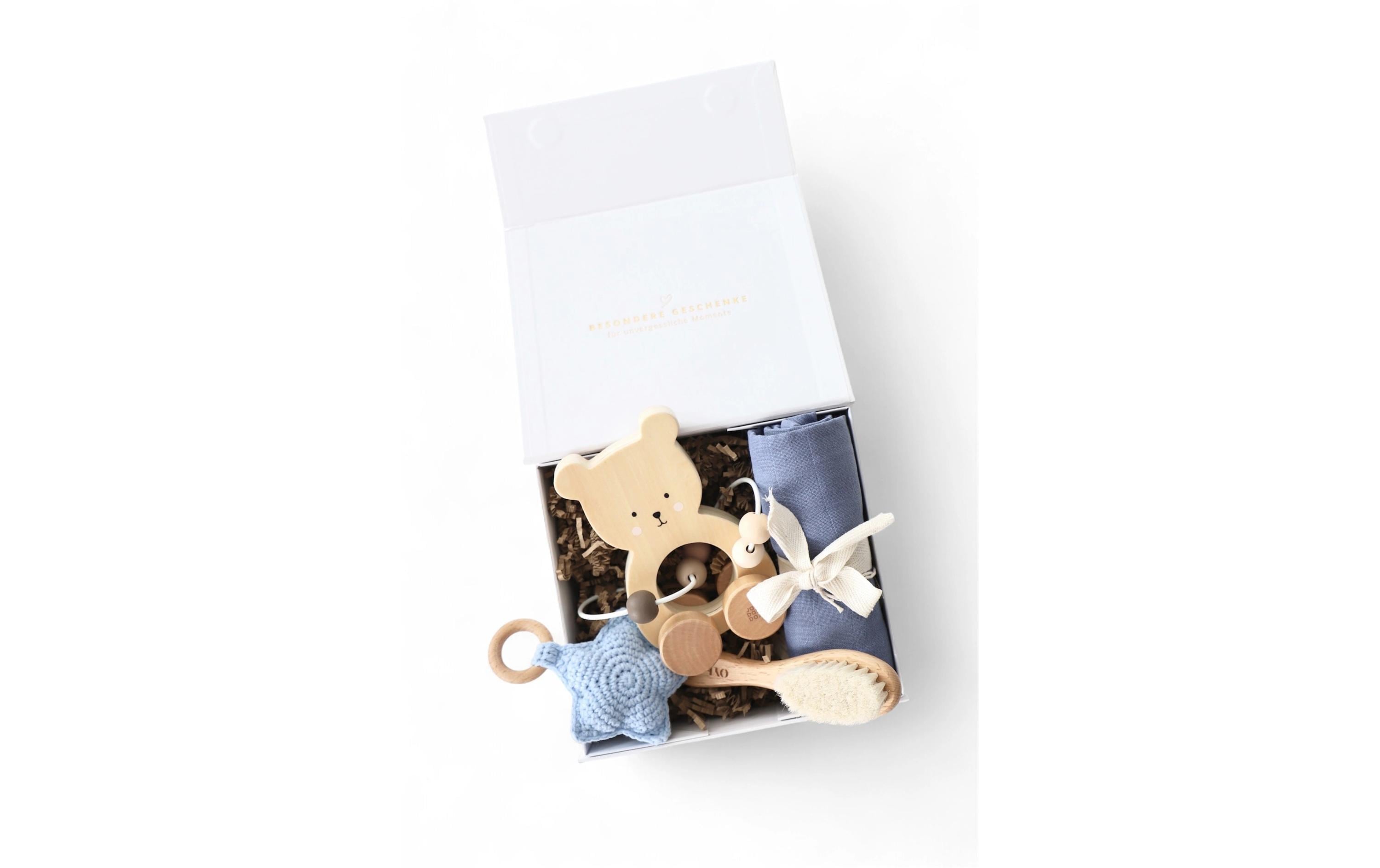 Oykami Geschenkbox Baby Helsinki Bär – Baumwolle, Holz, Textil, Blau