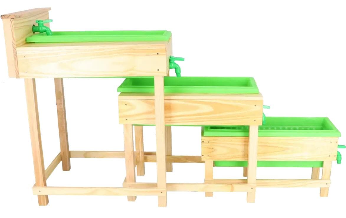 Esschert Design Wassertisch – 152 × 70,5 × 38 cm – ab 3 Jahren – Holz, Kunststoff – beige/grün