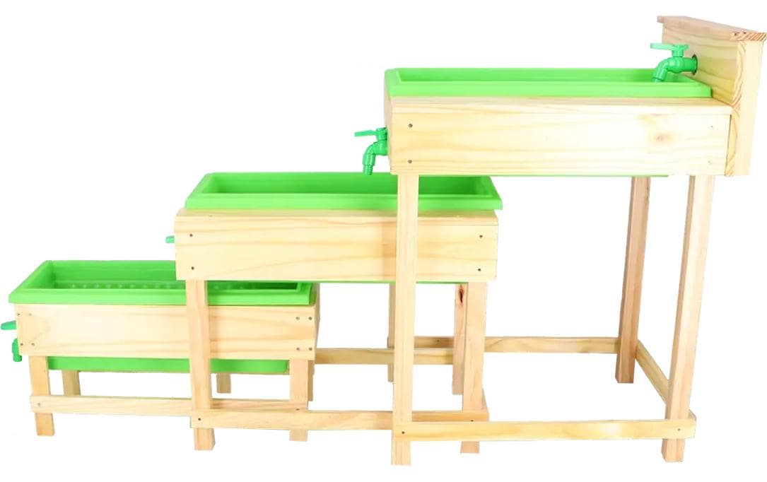 Esschert Design Wassertisch – 152 × 70,5 × 38 cm – ab 3 Jahren – Holz, Kunststoff – beige/grün