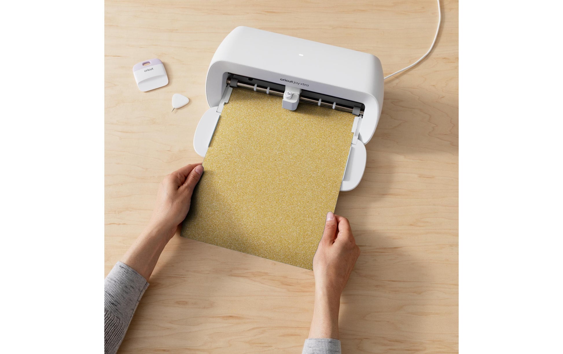 Cricut Aufbügelfolie Flex – 24,1 × 48,3 cm, Gold, Glitzernd – 1 Stück, Vinyl