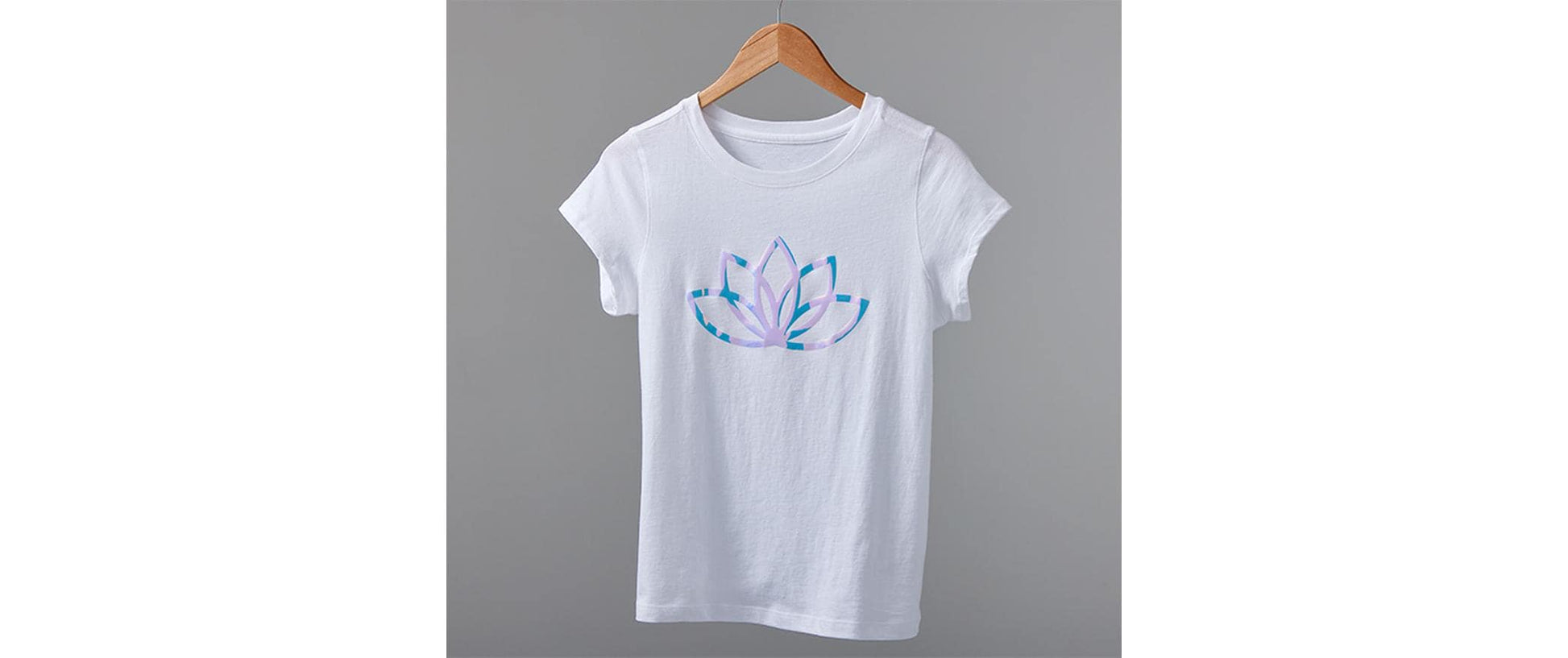Cricut Smart-Aufbügelfolie Smart Holo – 33 × 91 cm, blau, holographisch – 1 Stück, für Cricut Maker, Cricut Explore