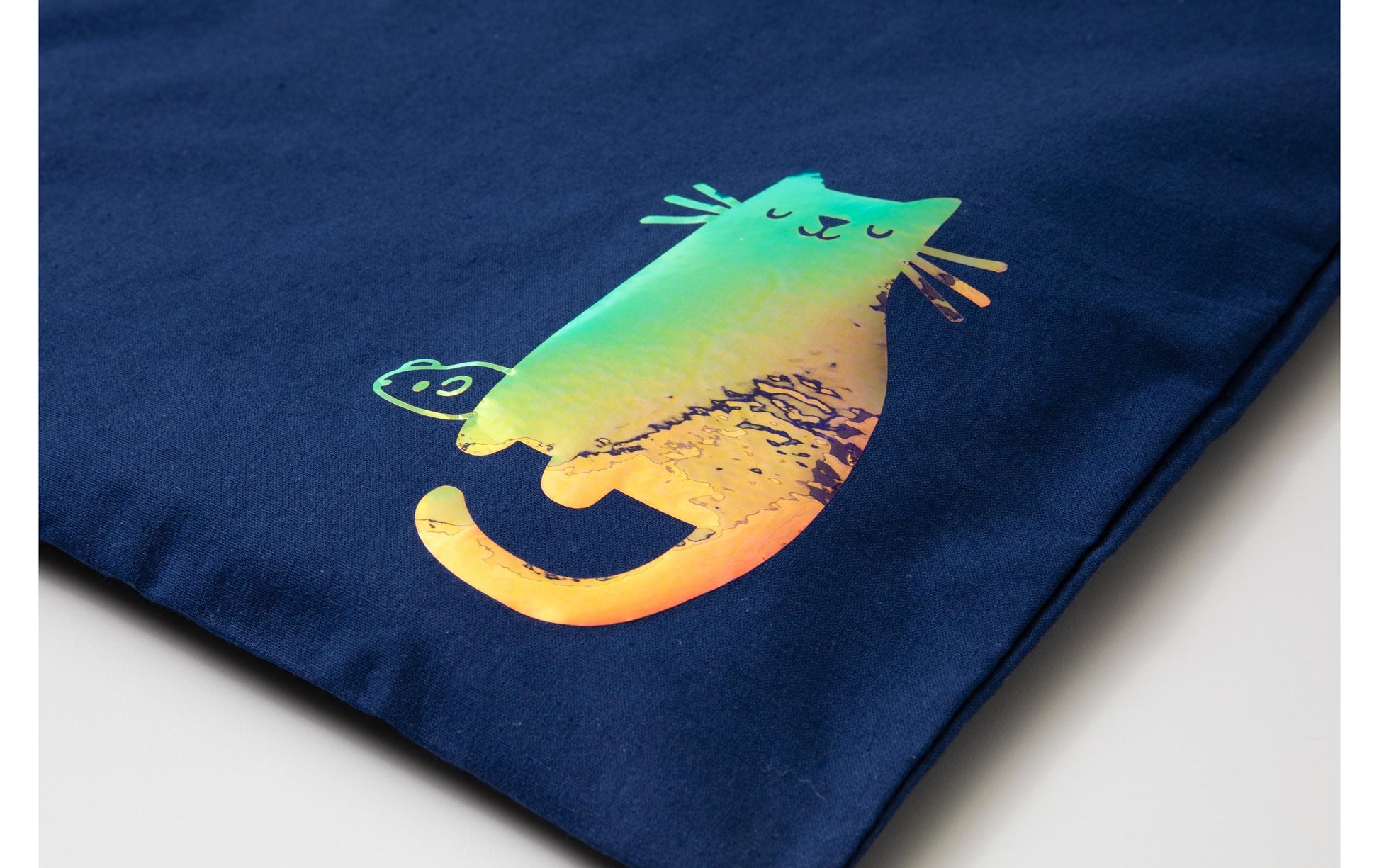 Cricut Smart-Aufbügelfolie Smart Holo – 33 × 91 cm, blau, holographisch – 1 Stück, für Cricut Maker, Cricut Explore