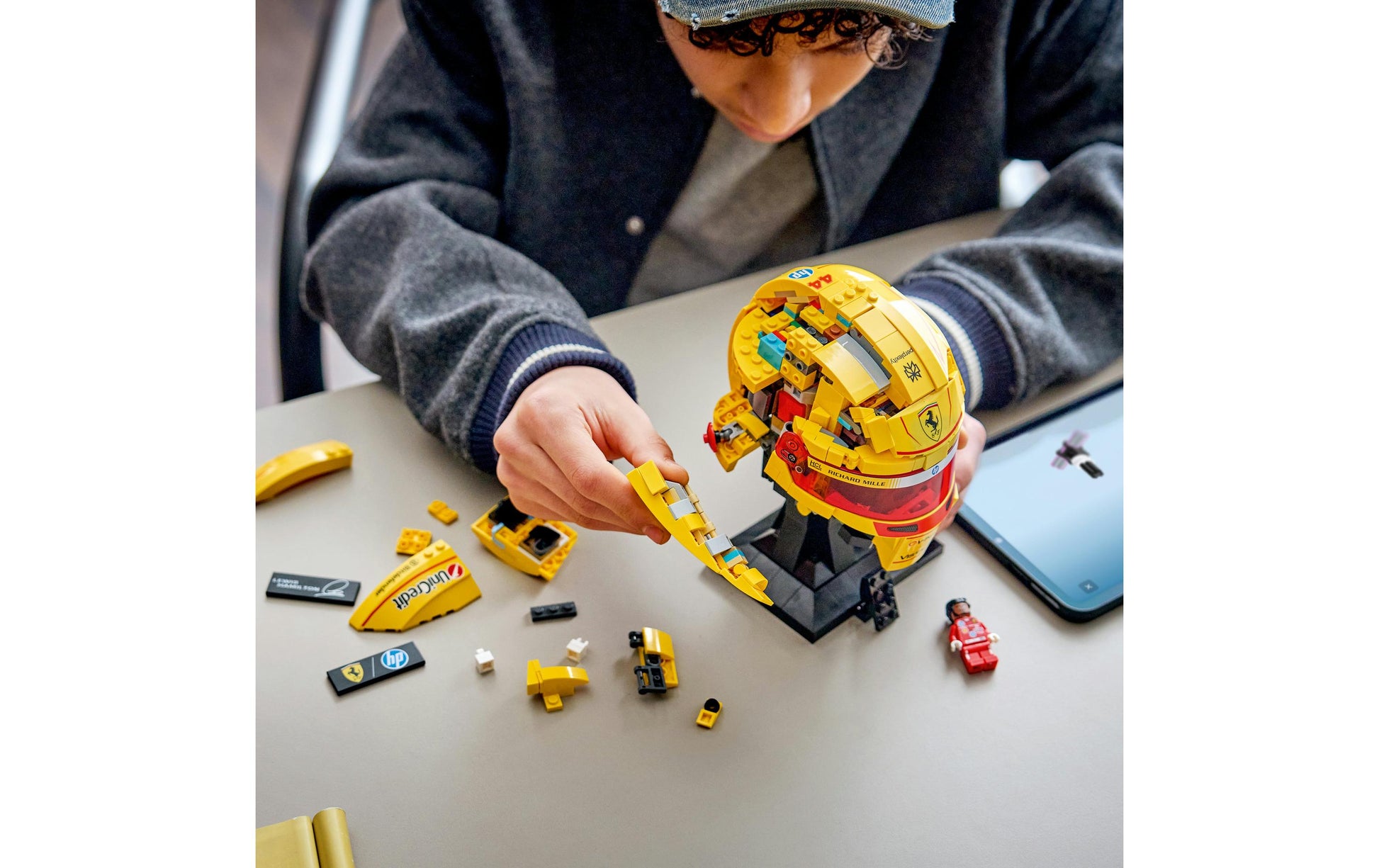 LEGO 3D Puzzle Lewis Hamilton Helm – 884 Teile – 26,2 × 7,1 × 38,2 cm – ab 14 Jahren