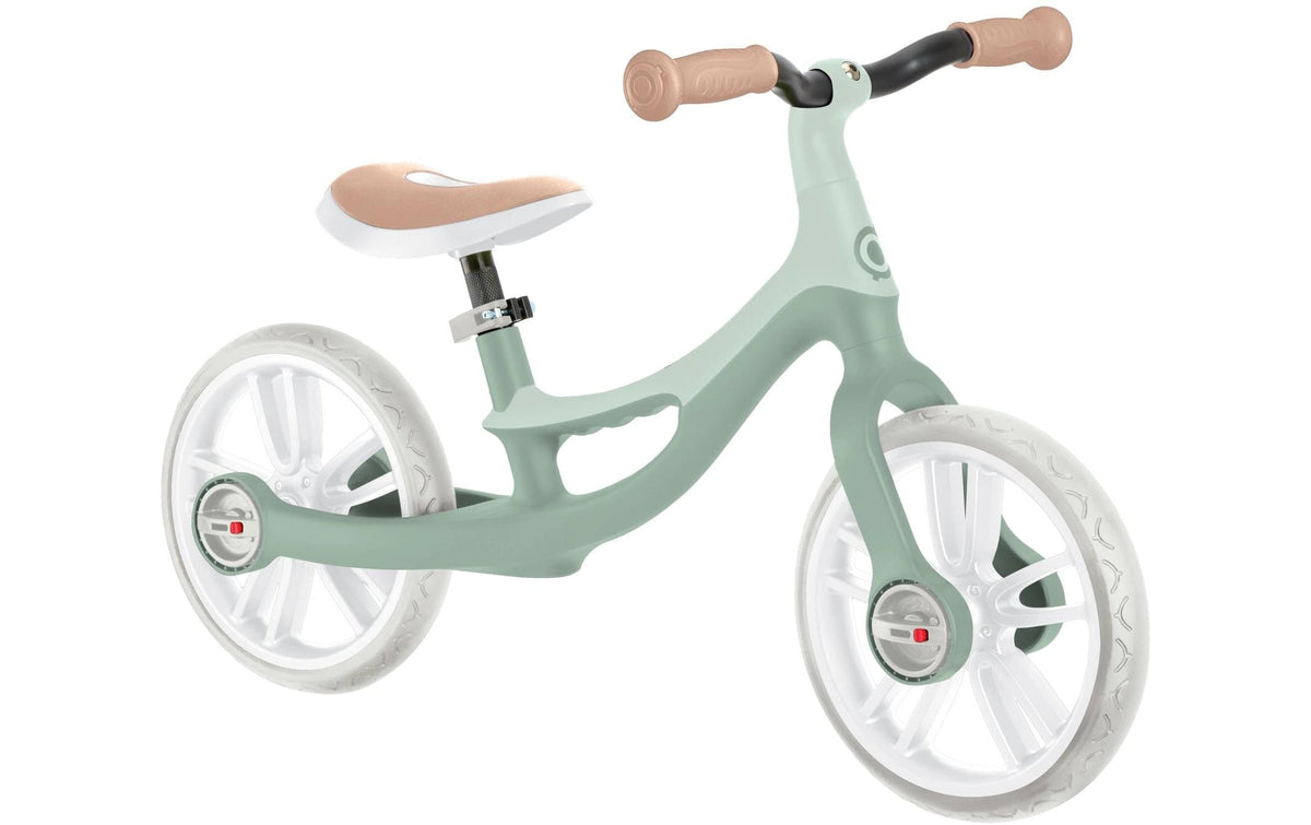 Globber GO Bike Elite Laufrad – Ø 10" – Verstellbarer Sitz, bis 20 kg – ab 1 Jahr – Recycling-Kunststoff – Salbeigrün