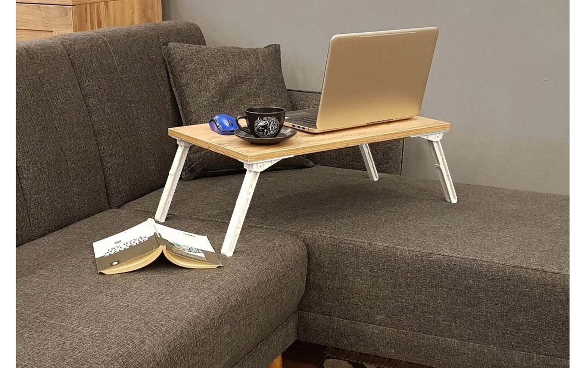 Woody Fashion Laptop-Ständer – bis 14" – aus Kiefernholz – Braun/Schwarz