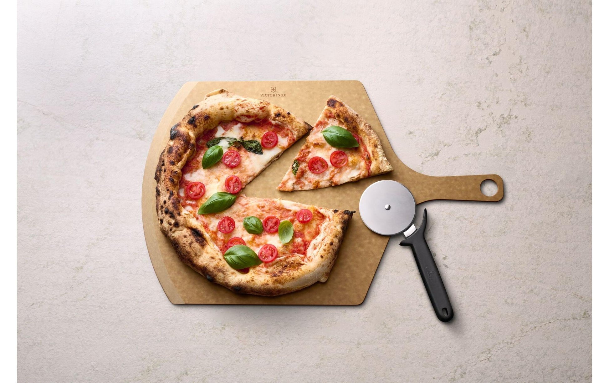 Victorinox Pizzaschneider Ø 8,5 cm, Länge 23 cm, Edelstahl/Kunststoff (PP), Schwarz