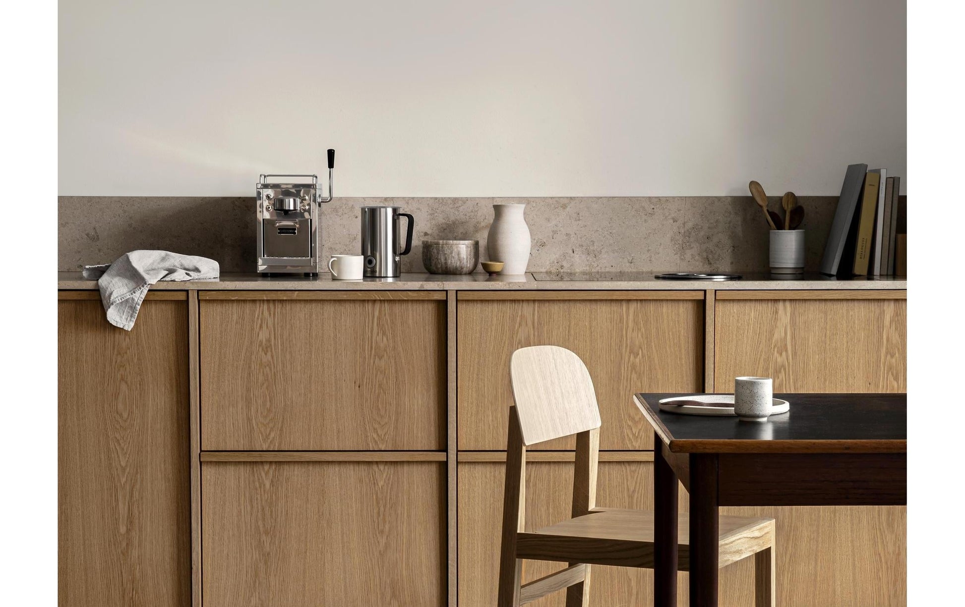 Sjöstrand M1-ST-CH-A Kapselmaschine – für Nespresso, 1,2 l, silber, 18,6 × 25,9 × 33,6 cm