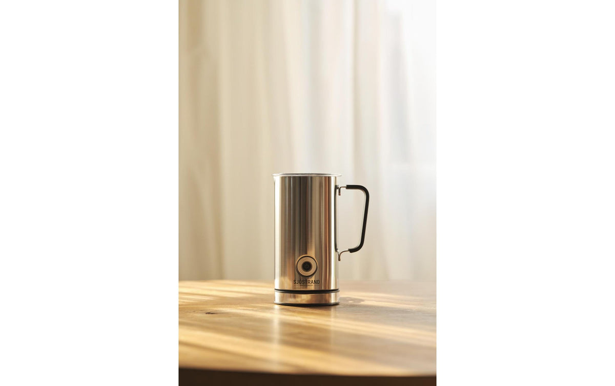 Sjöstrand Milchaufschäumer F1-ST-CH-A – 300 ml, 650 W, Milcherwärmung – Silber/Edelstahl