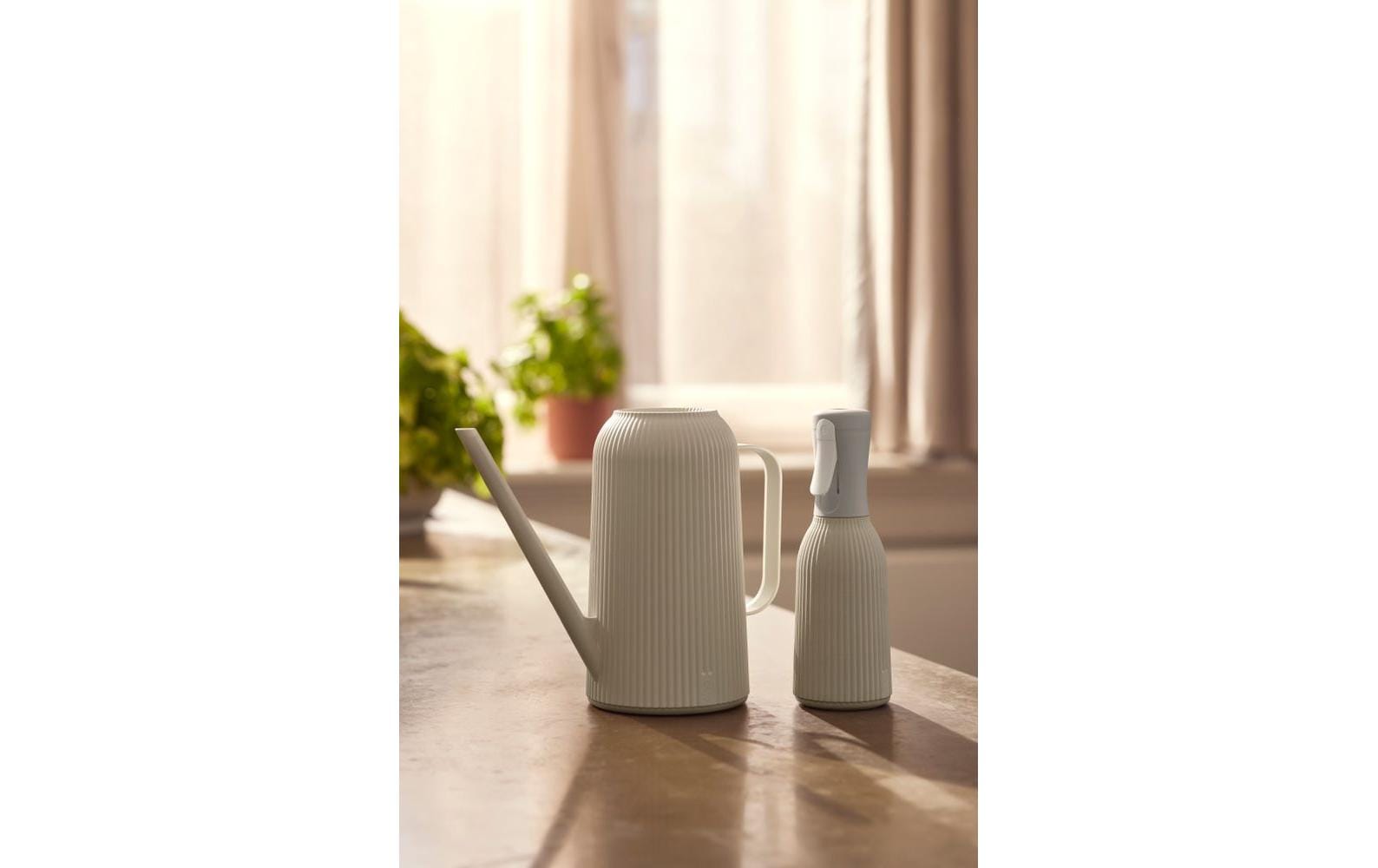 Elho Sprühflasche Vibes Fold – 0,37 l, Recycling-Kunststoff, Weiss