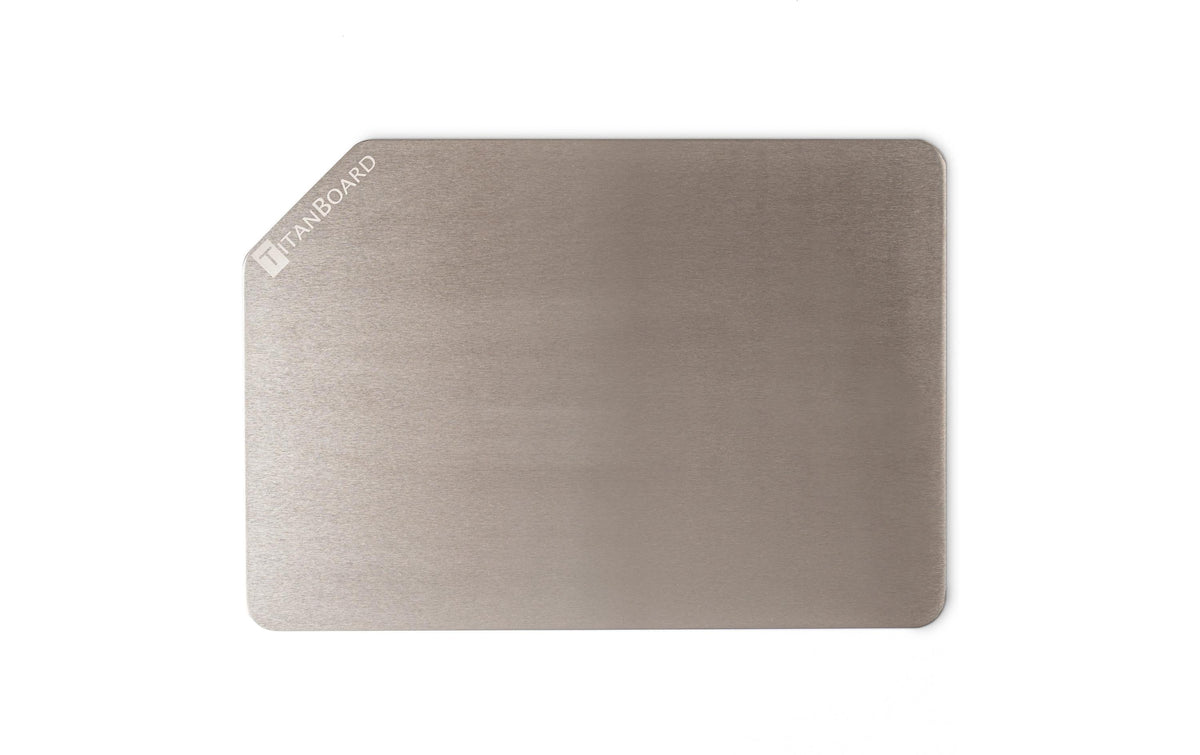 TitanBoard – Schneidebrett 23 × 33 cm, Metall, 3-teilig, Silber