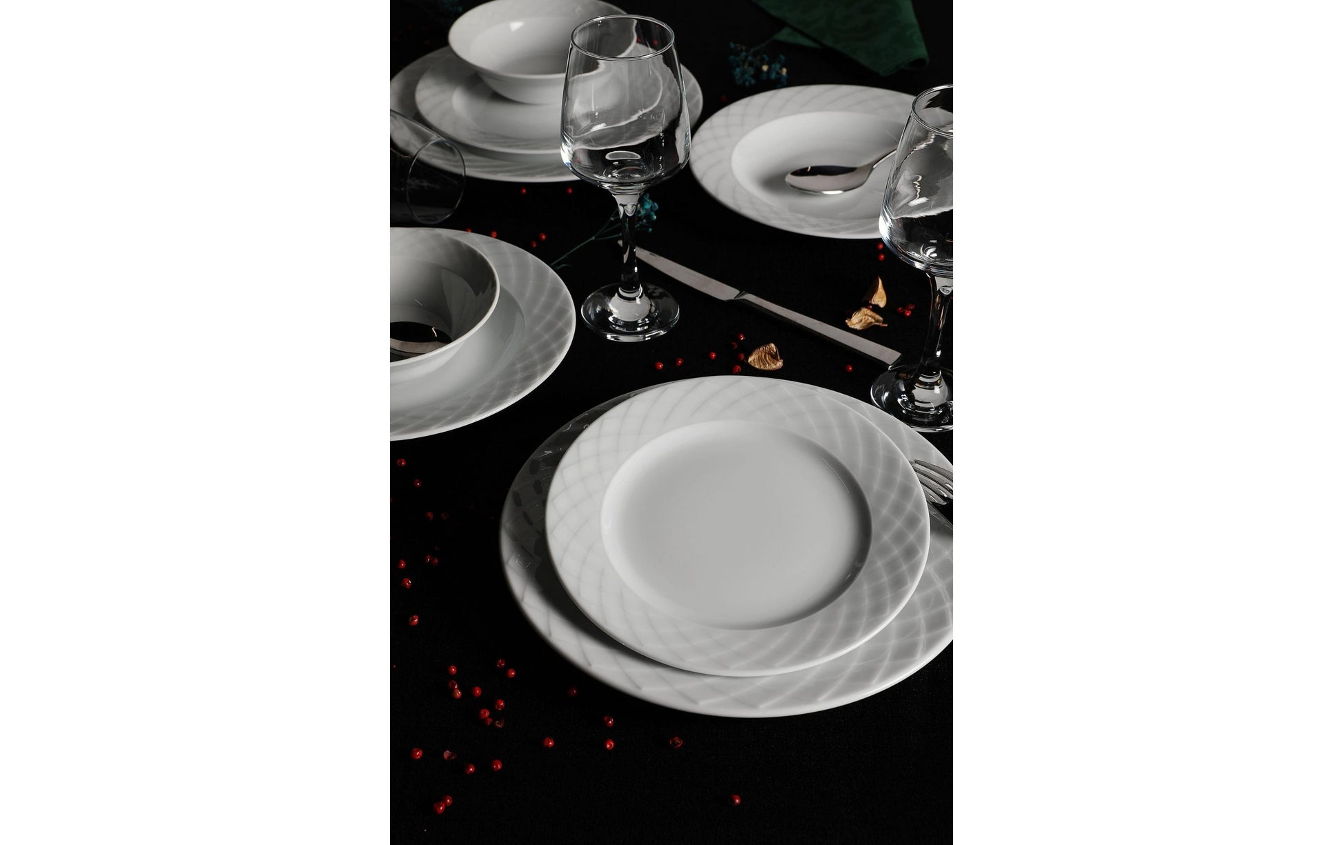 Hermia Geschirrset – 24-teiliges Set, 25,0 × 25,0 × 2,0 cm, Porzellan, spülmaschinenfest, mikrowellengeeignet