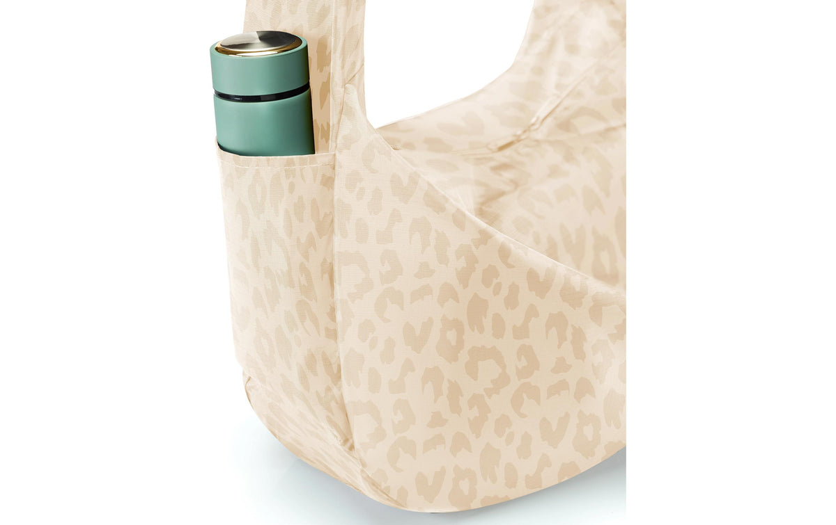 Reisenthel Stofftasche, Polyester, Motiv Leo Vanilla, 64×35 mm