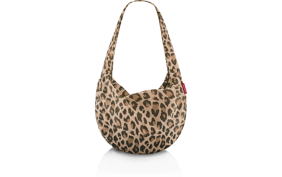 Reisenthel Stofftasche, Polyester, Motiv Leo Macchiato, 64×35 mm, Schultergurt