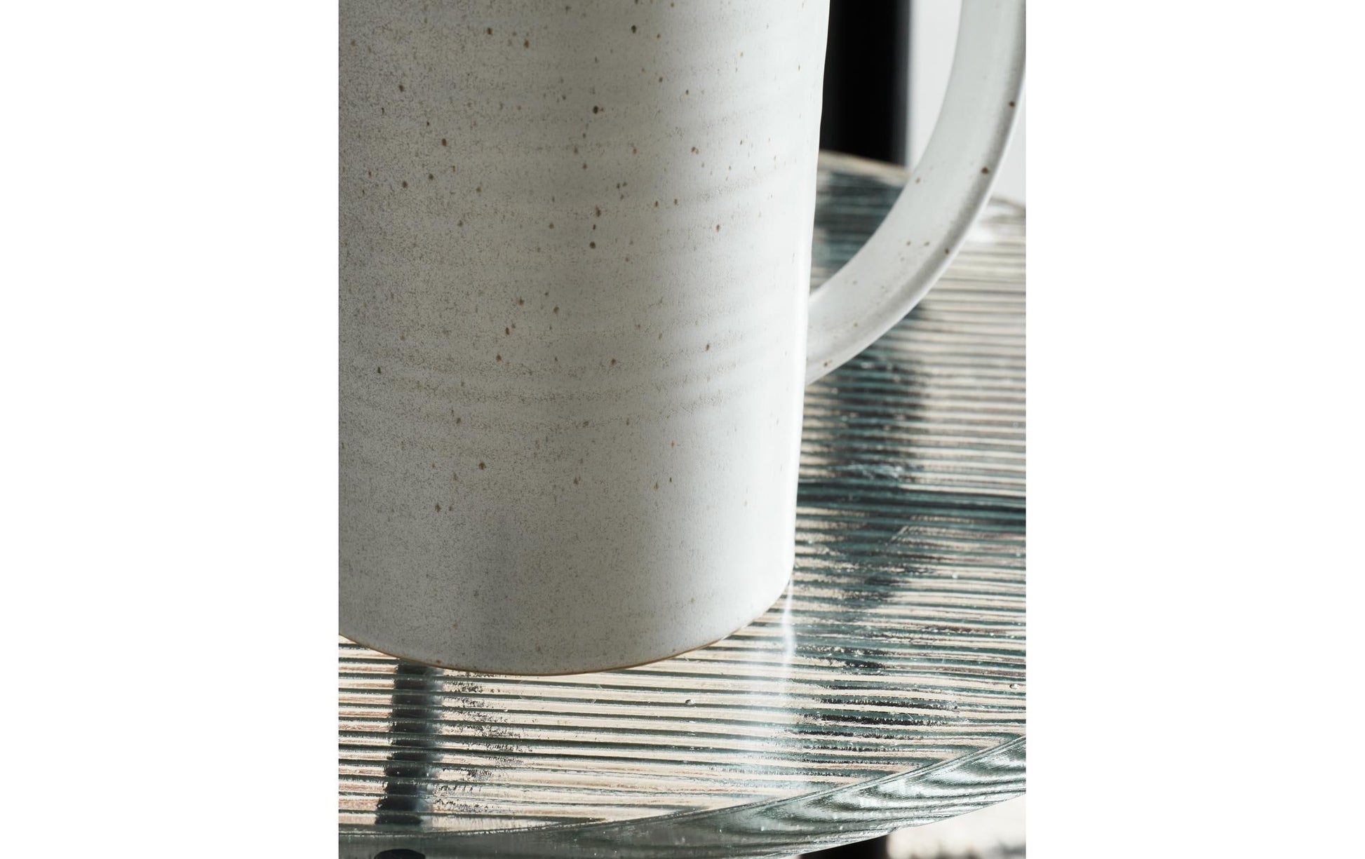 Society of Lifestyle House Doctor Krug Pion – 1,5 l, Ø 12 cm, H 19 cm, Steinzeug, Hellgrau, spülmaschinenfest, mikrowellengeeignet