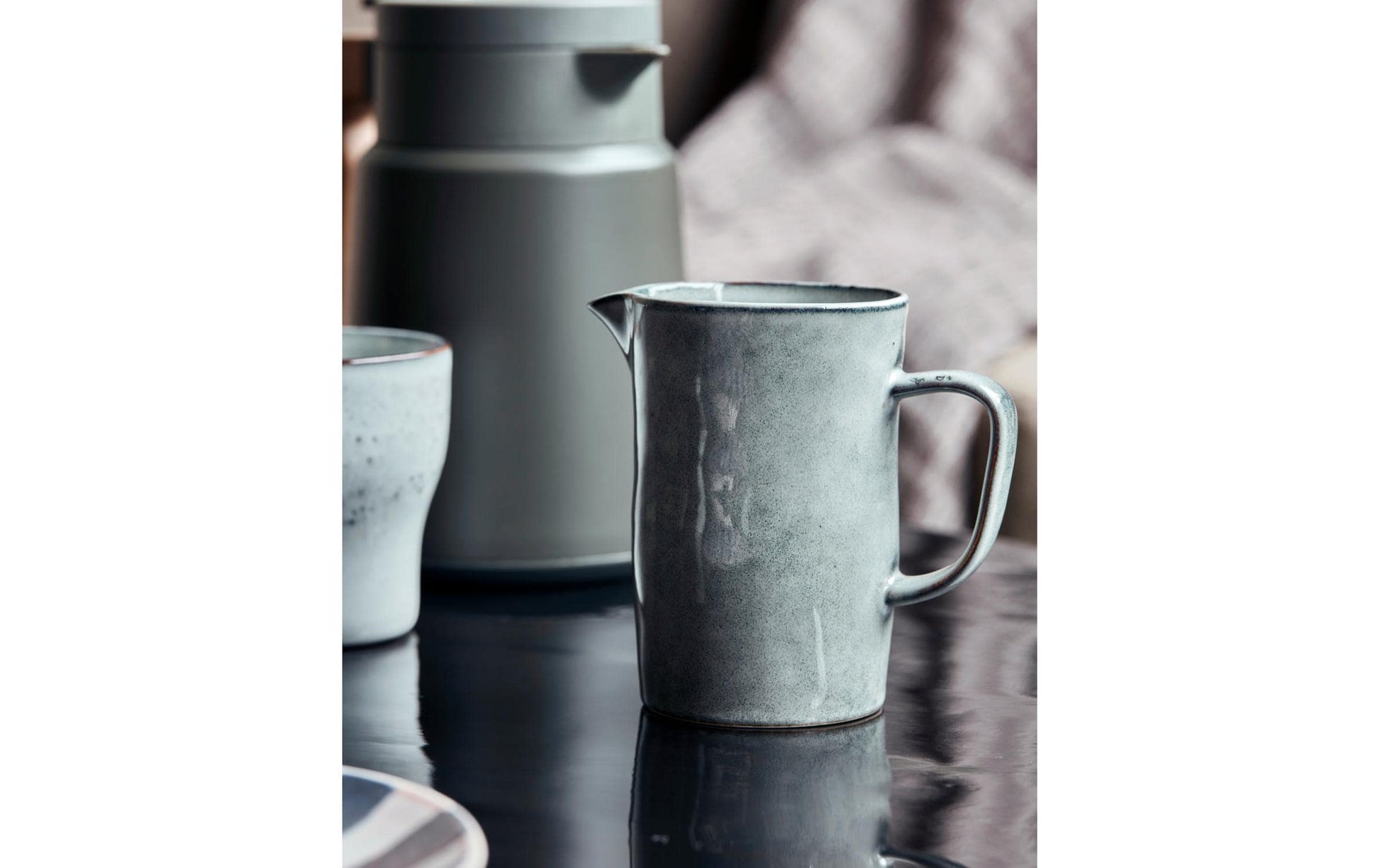 Society of Lifestyle House Doctor Krug Rustic – 300 ml, Ø 8 cm, H 12 cm, Steinzeug, Grau, mikrowellengeeignet, spülmaschinenfest