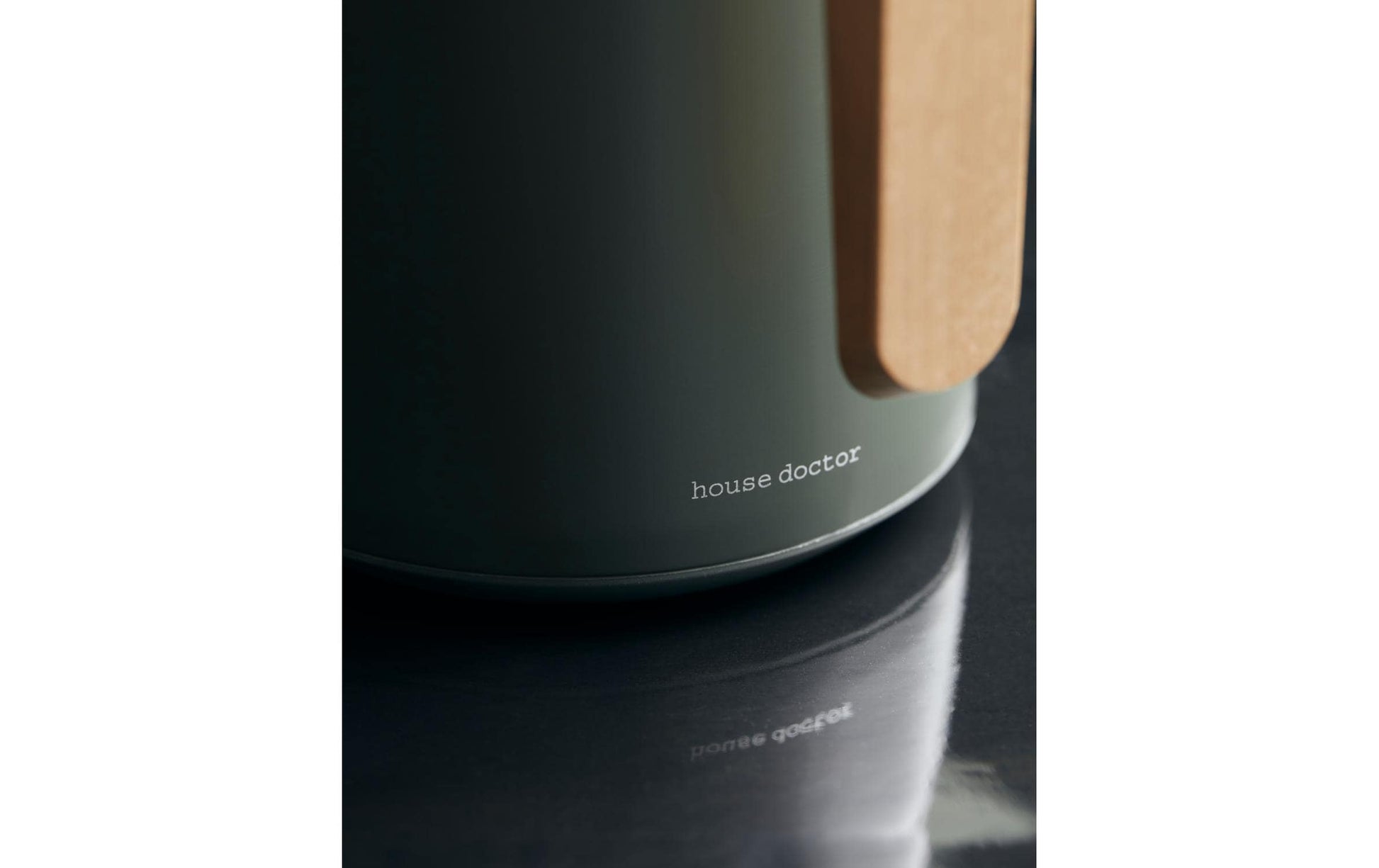 Society of Lifestyle House Doctor Thermoskanne Cole – 1 l, Ø 13,5 cm, H 20,0 cm, Edelstahl/Kunststoff (PP), Grün
