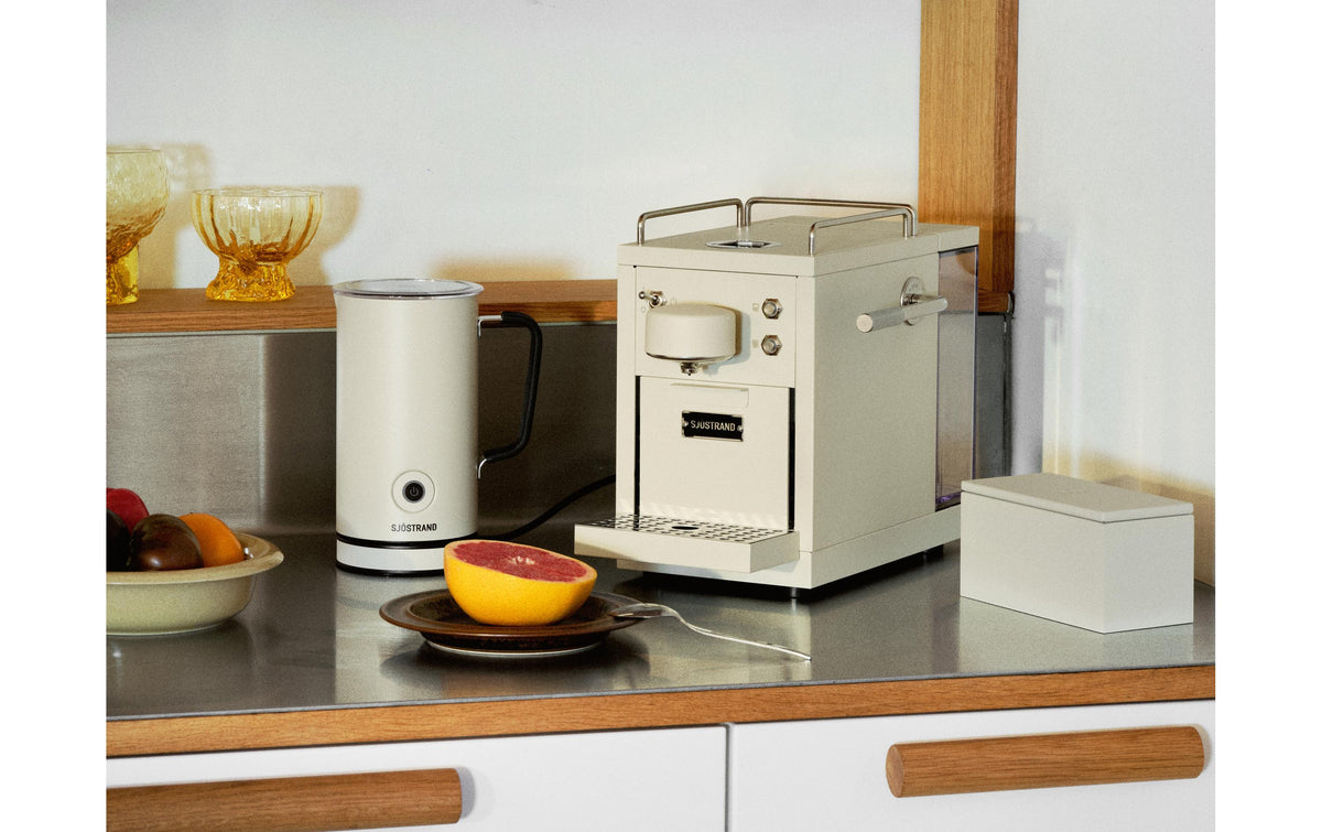 Sjöstrand 2.0 M1-2-BE-CH-A Kapselmaschine – für Nespresso, 1,2 l, beige