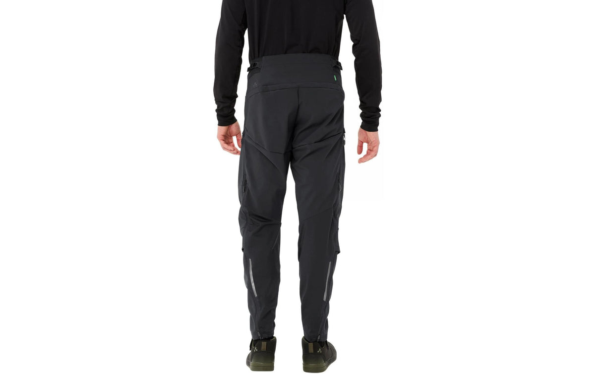 VAUDE Softshellhose Qimsa Pro – M – Schwarz, Softshell (recycelt), winddicht, wasserabweisend, reflektierend