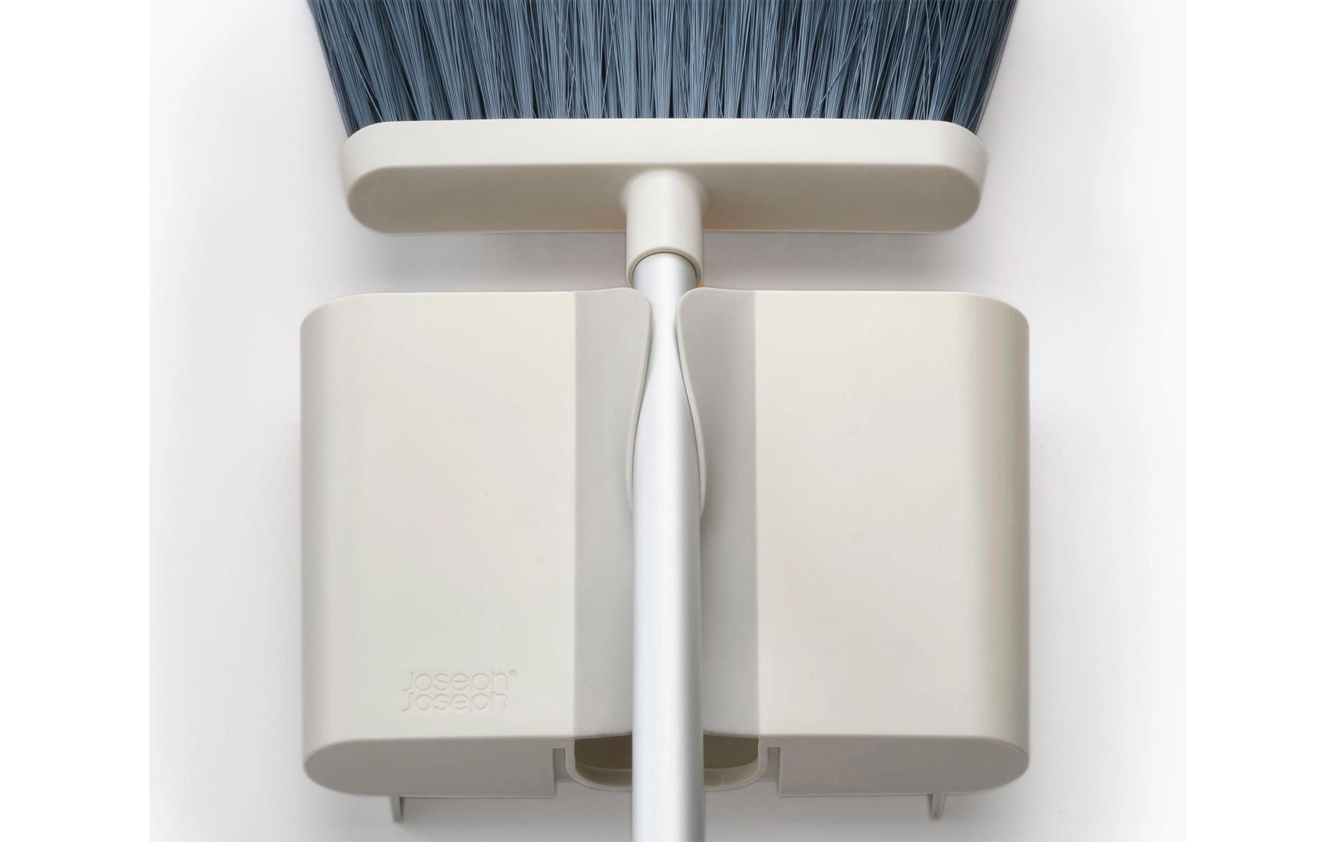 Joseph Joseph Besen – 25,6 cm, Teleskopstiel 51–93,6 cm, Polypropylen (PP), Grau, mit Wandhalterung