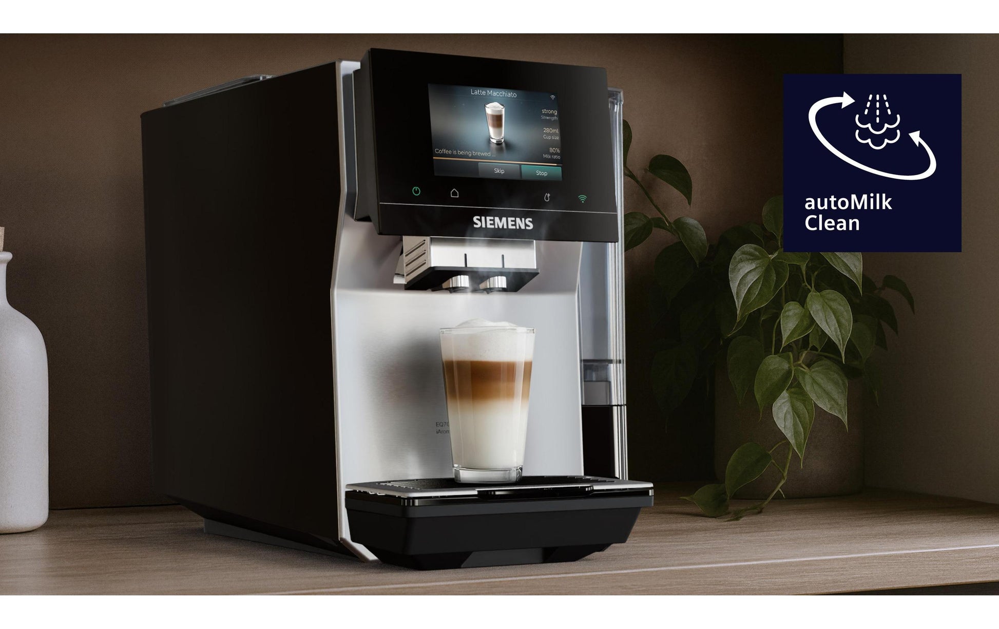 Siemens Kaffeevollautomat – 2,4 l, 320 g Bohnenbehälter, Milchaufschäumer, Schwarz/Silber