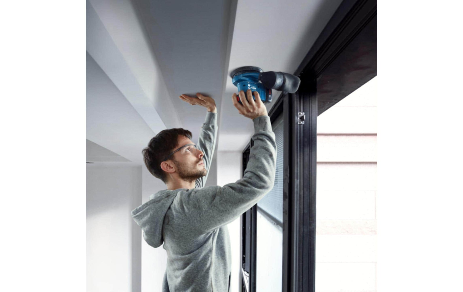 Bosch Professioneller GEX 185-LI Akku-Exzenterschleifer, bürstenlos – 18 V – Ø 125 mm – 4,0 Ah & Koffer – AMPShar