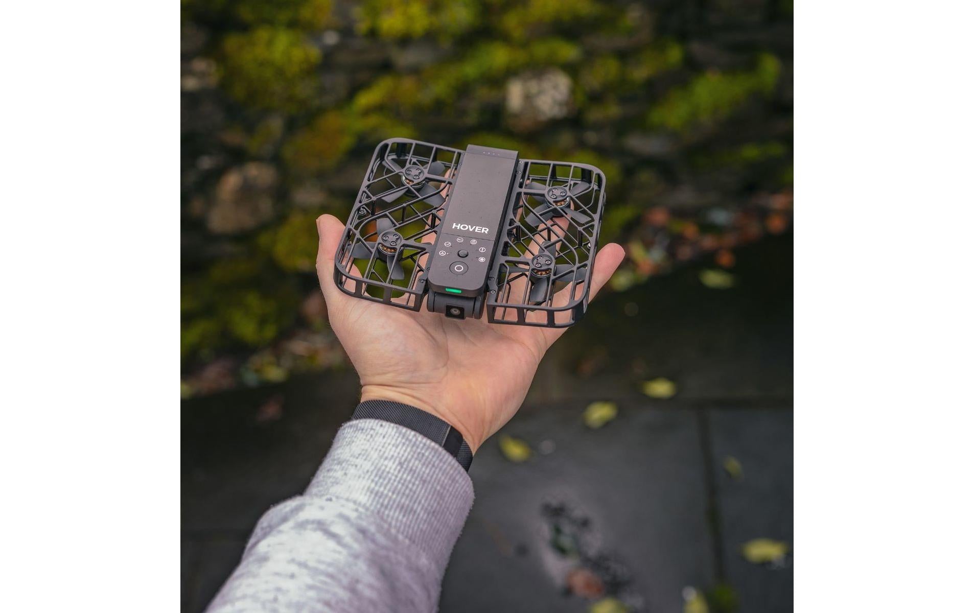 HOVERAir X1 Retail Combo – Kameradrohne, 2704×1520, 60 fps, KI-Tracking, 35 min Flugzeit, Schwarz