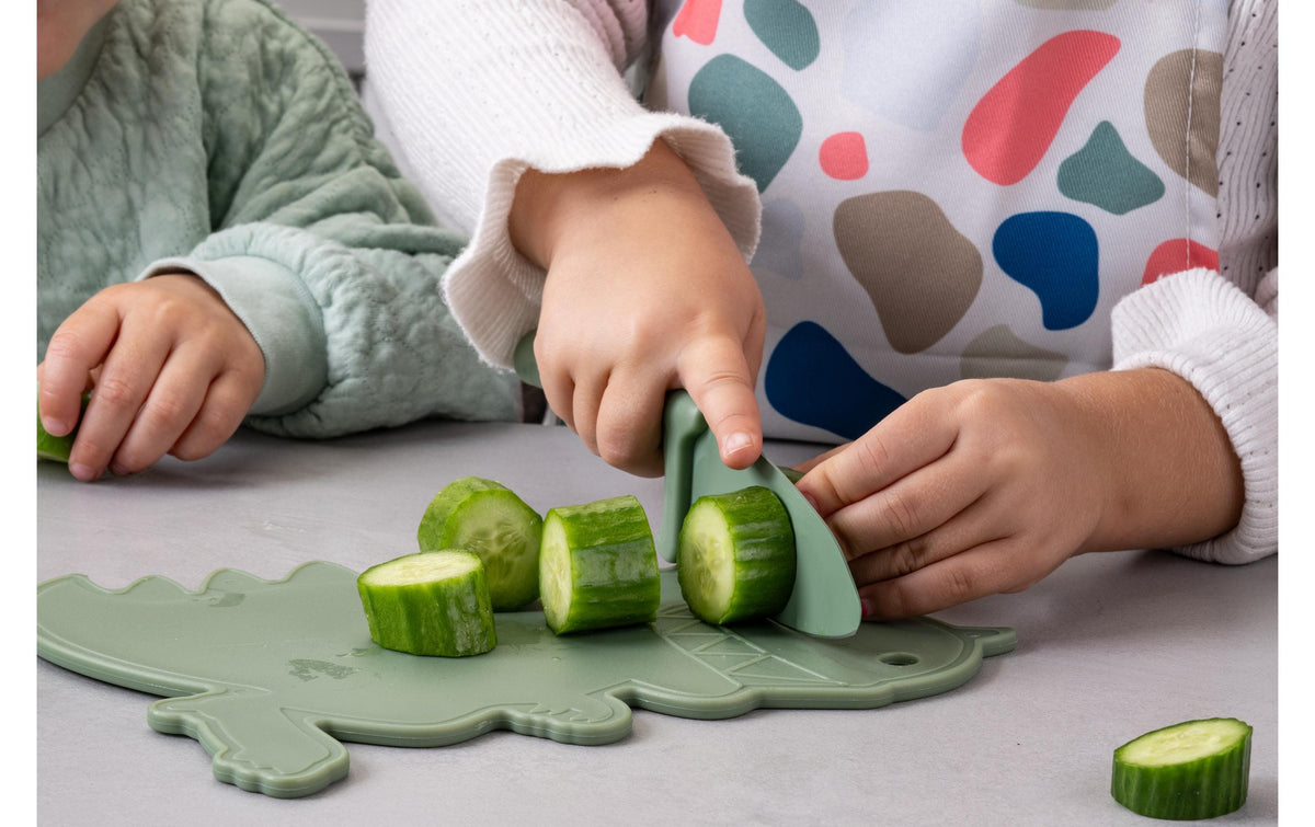 Fackelmann MiniCooking – Kinderkochmesser 9,3 cm, Edelstahl, Kunststoffgriff, grün, mit Klingenschutz