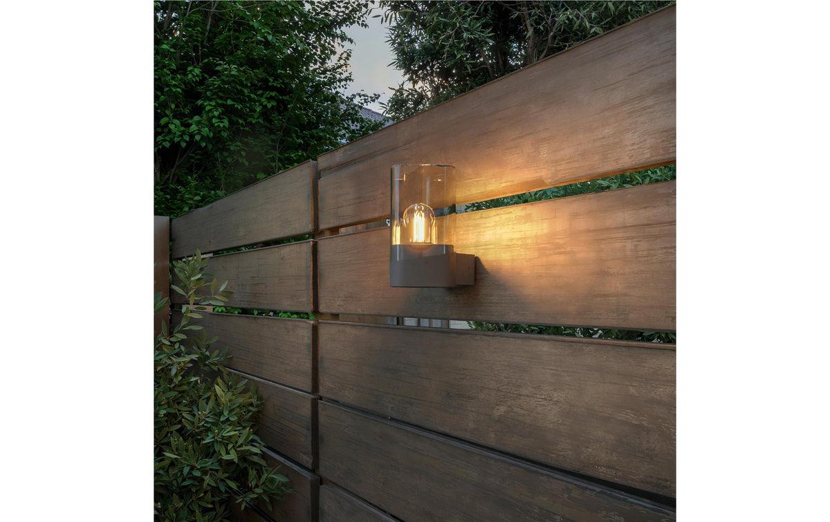 Philips by Signify Philips Aussenwandleuchte – 14,8×21,5 cm – 840 lm, 4 W – Warmweiss, 2700 K – IP44 – Netzbetrieb – Grau – Aluminium