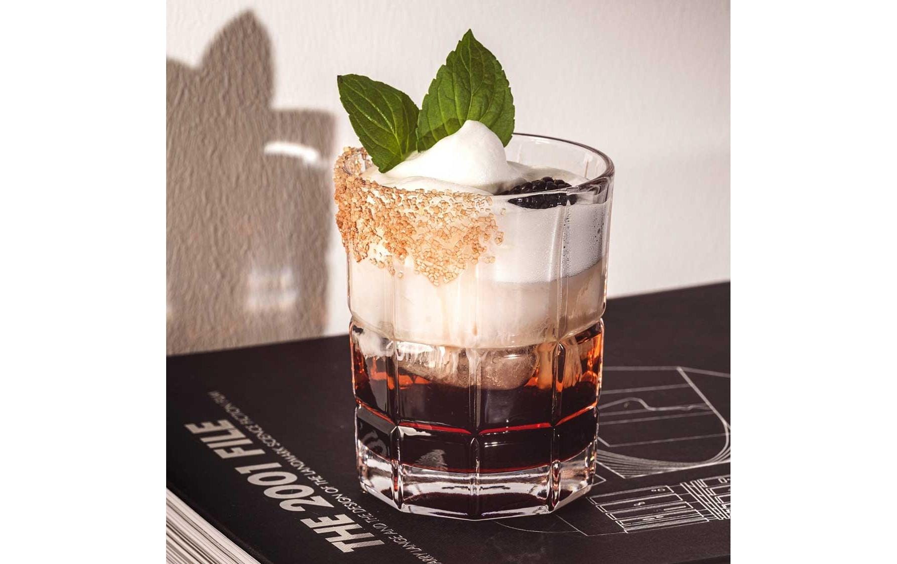 LEONARDO Spiritii Nova Trinkglas – 4er Set, 300 ml, Ø 8,2 cm, H 10,2 cm, Glas, Transparent, spülmaschinenfest