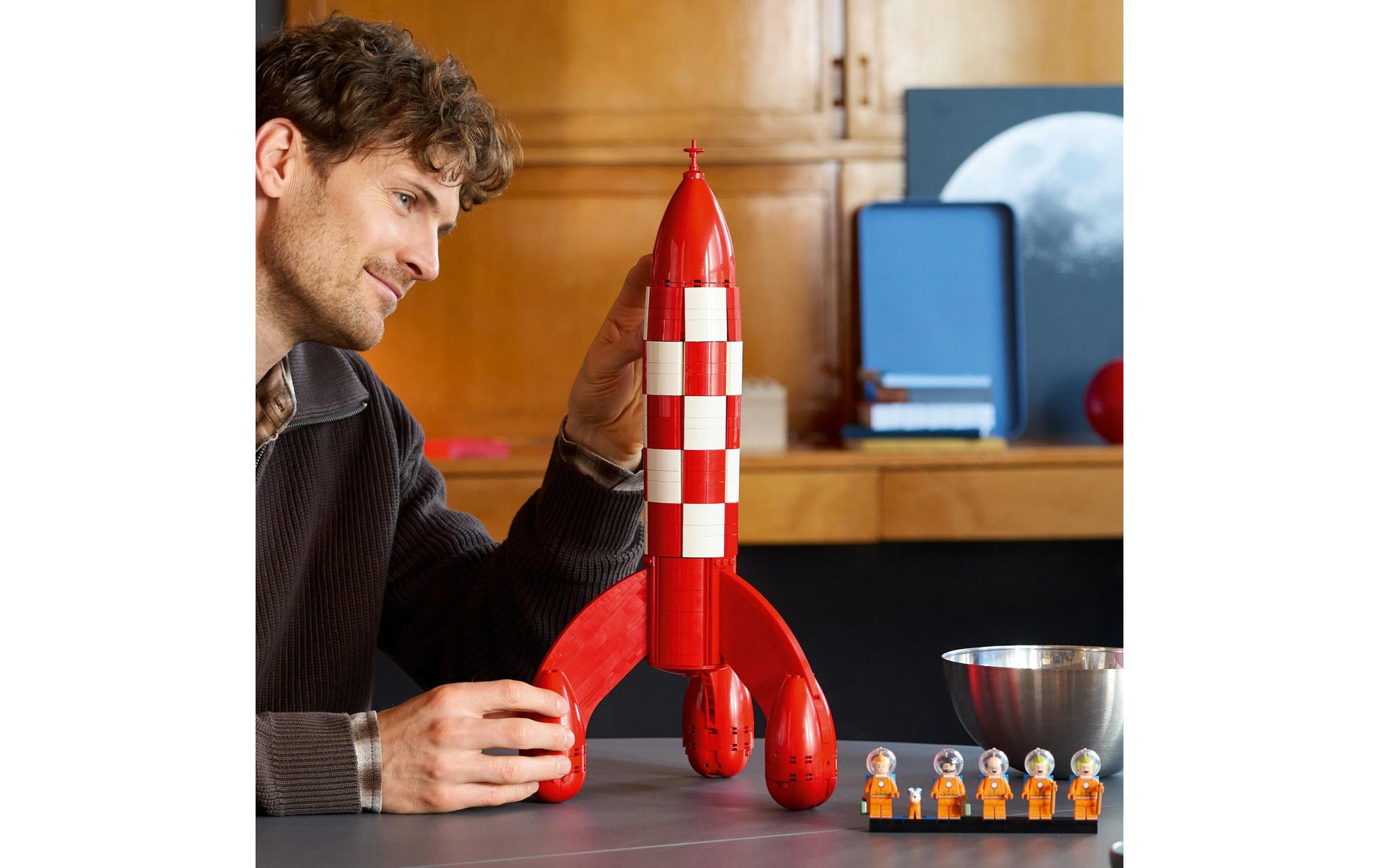 LEGO Ideas Die Mondrakete von Tim und Struppi Bausatz – 1283 Teile – 45,6×8,8×28,2 cm – ab 18 J.