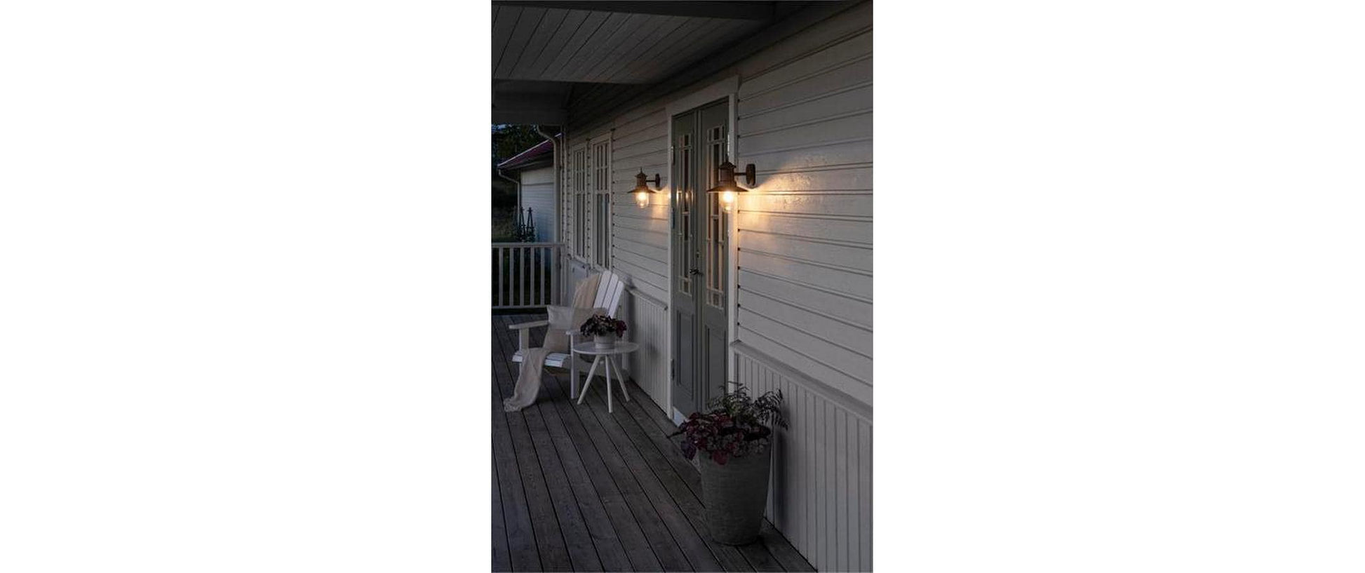 Konstsmide Aussenwandleuchte Napoli – 22×30,5 cm – 60 W, IP44, Netzbetrieb, dimmbar, Braun, Glas, Stahl