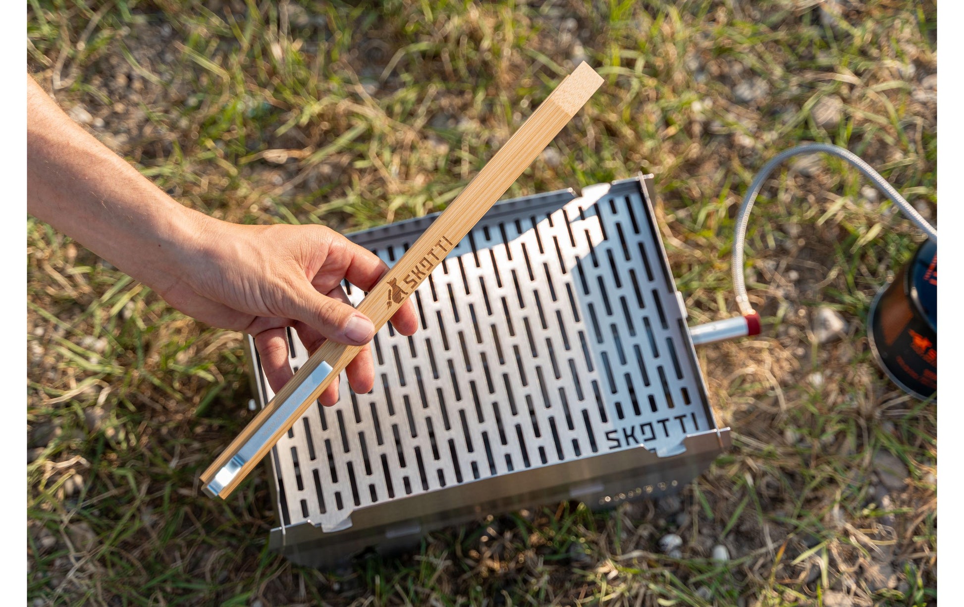 Skotti Grillzange 35,5 cm, Aluminium/Bambus, Braun