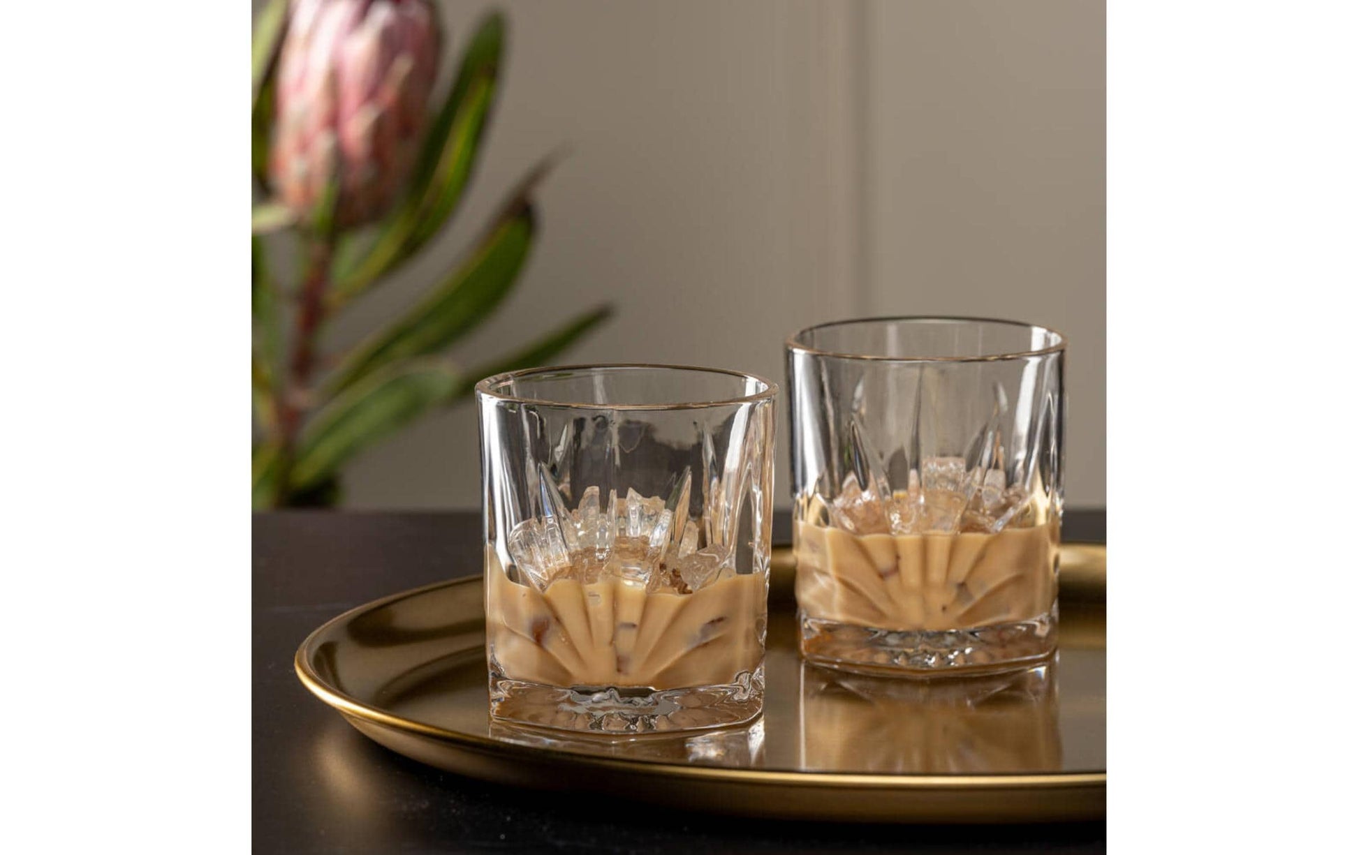 LEONARDO Whiskybecher DOF CAPRI – 2er Set, 330 ml, H 9,5 cm, Glas, Transparent, mit 8 Kühlsteinen