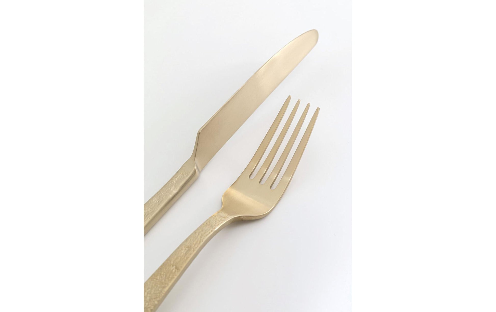 KARE Design Alana Besteck-Set – 16-teilig, 6 cm, Edelstahl, Gold, matt satiniert, spülmaschinenfest
