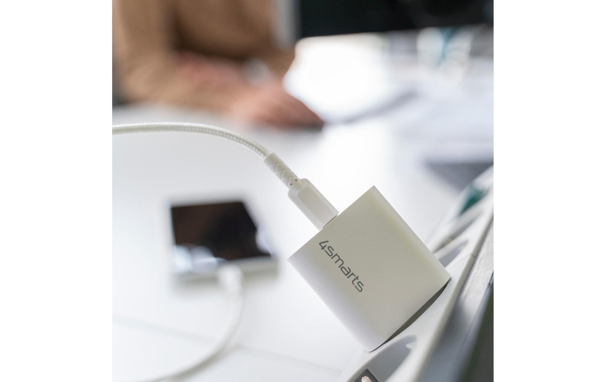 4smarts VoltPlug PD USB-Ladegerät 30 W – USB-C×1, PD, USB-C-Kabel 1,5 m – Weiss