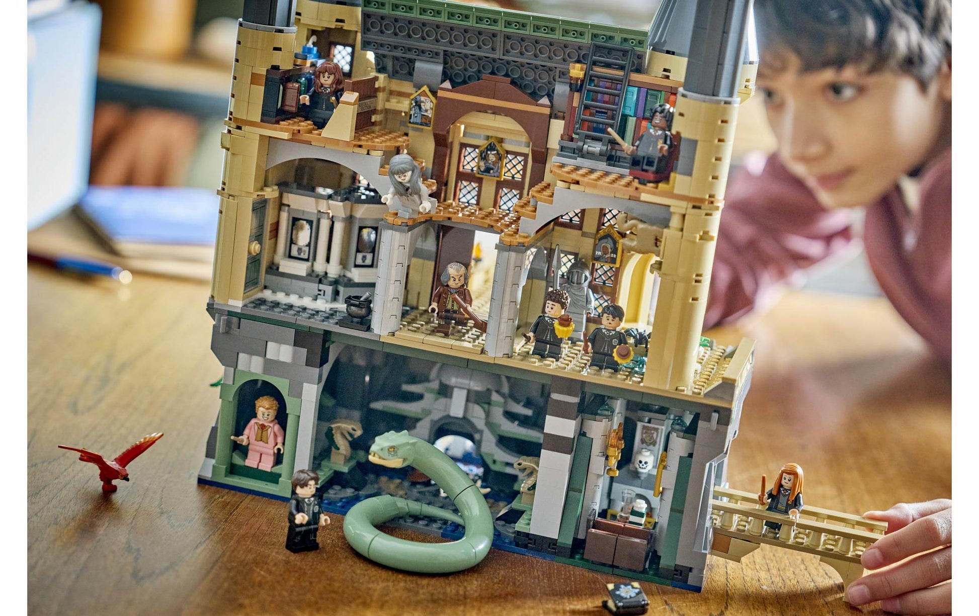 LEGO Schloss Hogwarts Ostflügel Bauset – Wizarding World – 2164-teilig – 55,5 × 11,8 × 37,8 cm – ab 10 J.
